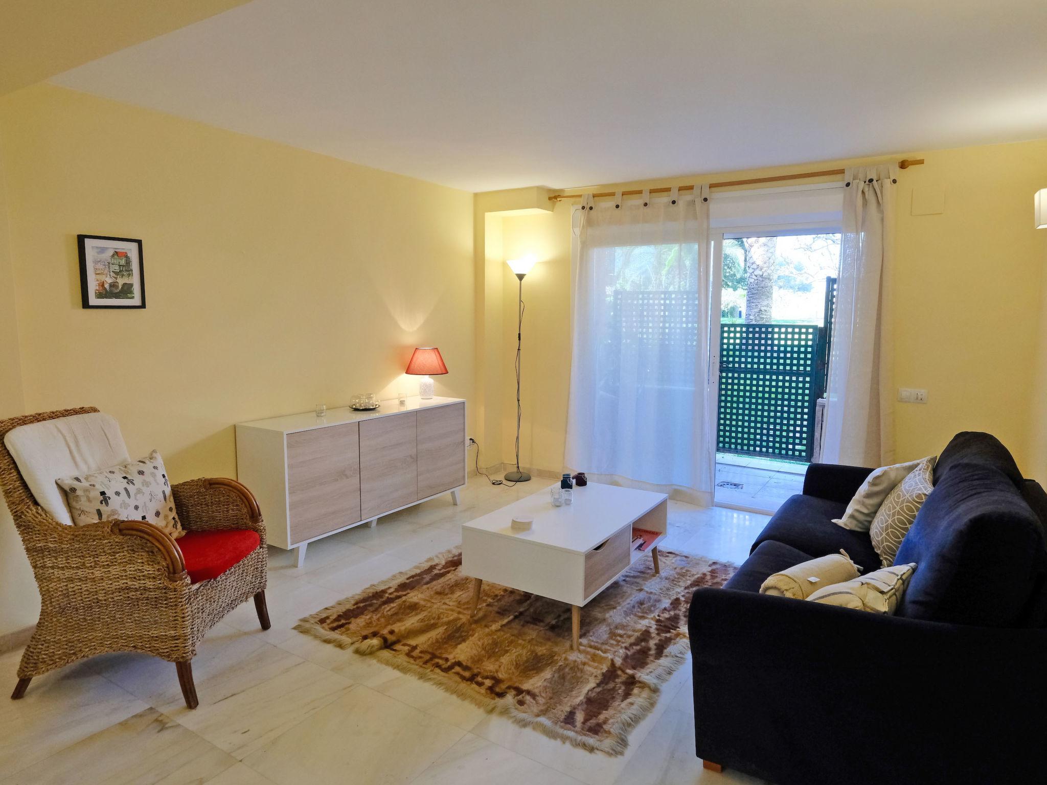 Foto 3 - Apartment mit 3 Schlafzimmern in Tarragona mit schwimmbad und blick aufs meer