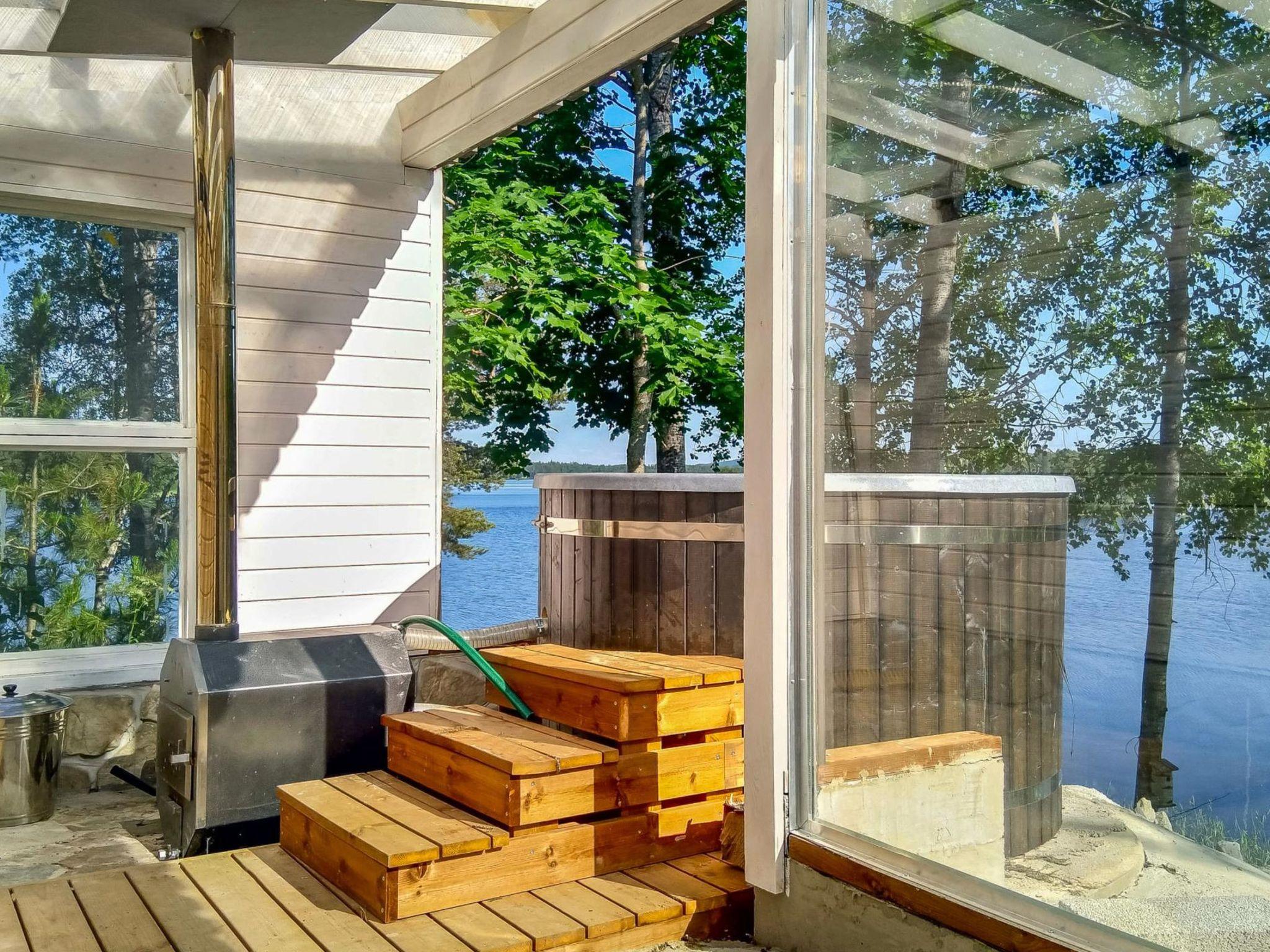 Foto 7 - Casa de 2 habitaciones en Kontiolahti con sauna y vistas a la montaña