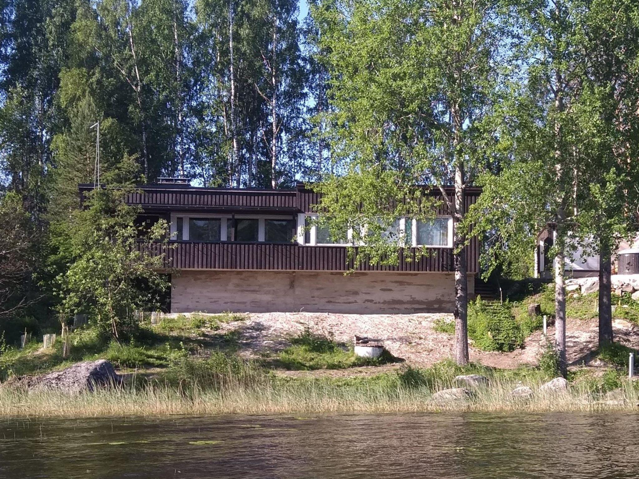 Foto 29 - Casa de 2 habitaciones en Kontiolahti con sauna y vistas a la montaña