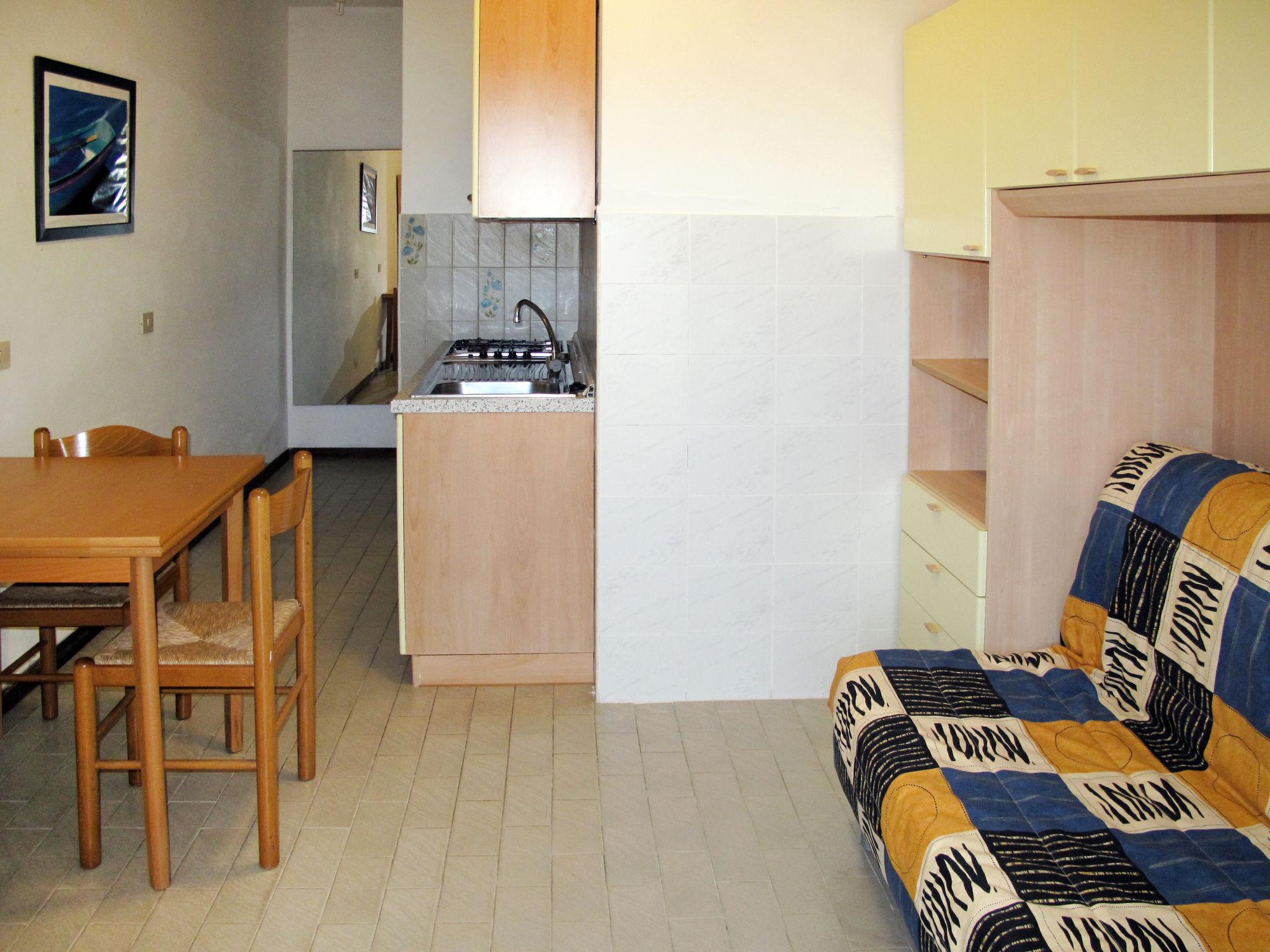 Foto 6 - Apartamento em Capoliveri com jardim e terraço