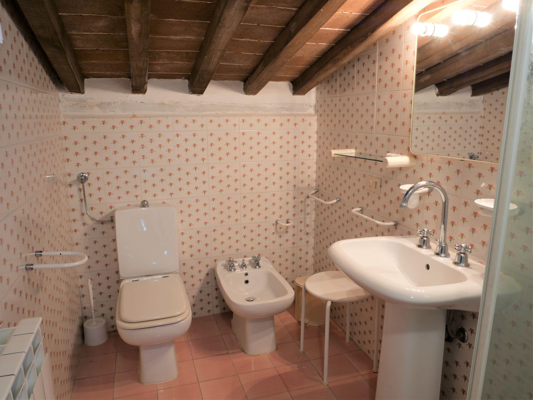 Foto 30 - Apartment mit 4 Schlafzimmern in Roccastrada mit schwimmbad und garten