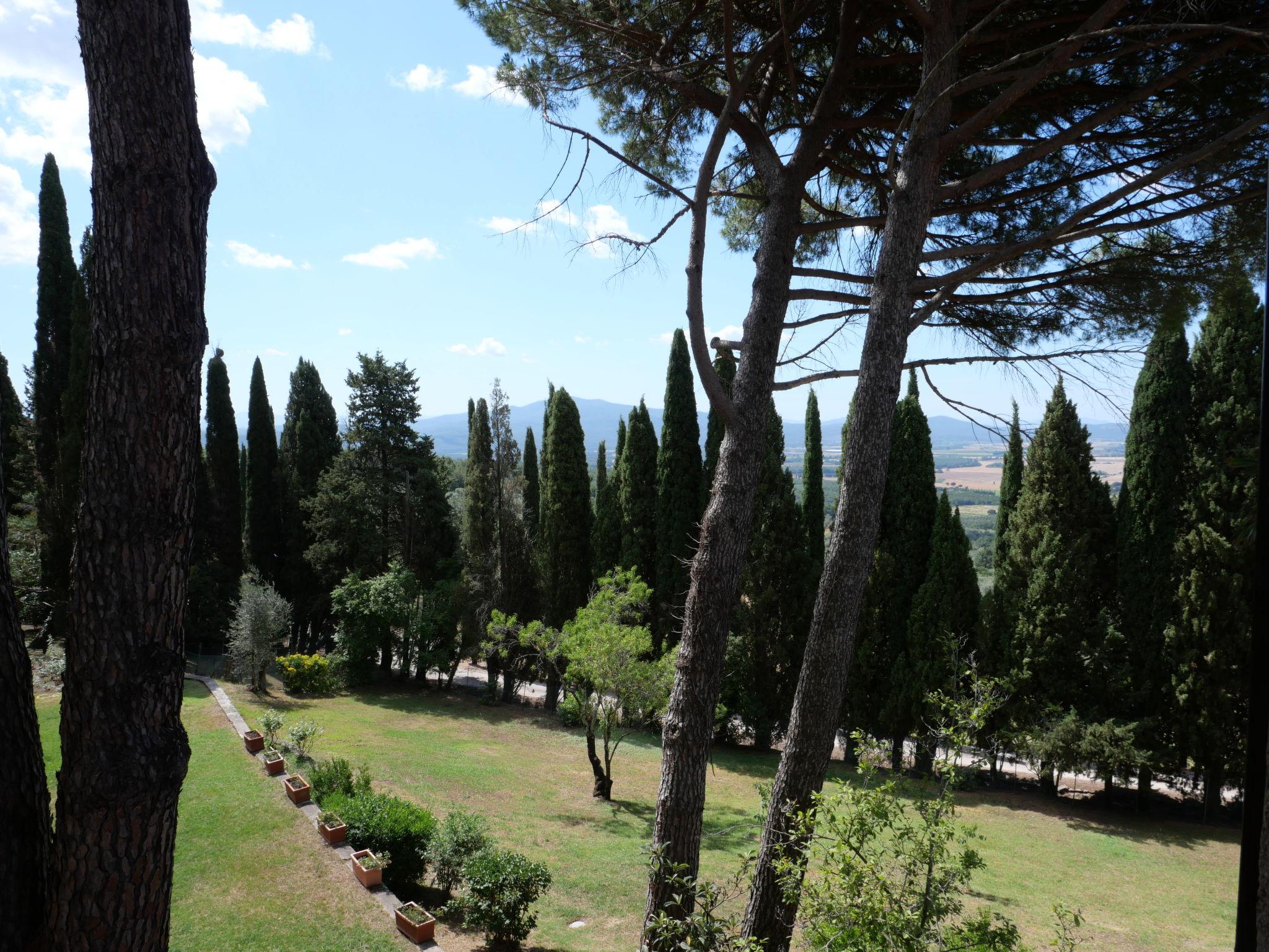 Foto 18 - Appartamento con 4 camere da letto a Roccastrada con piscina e giardino