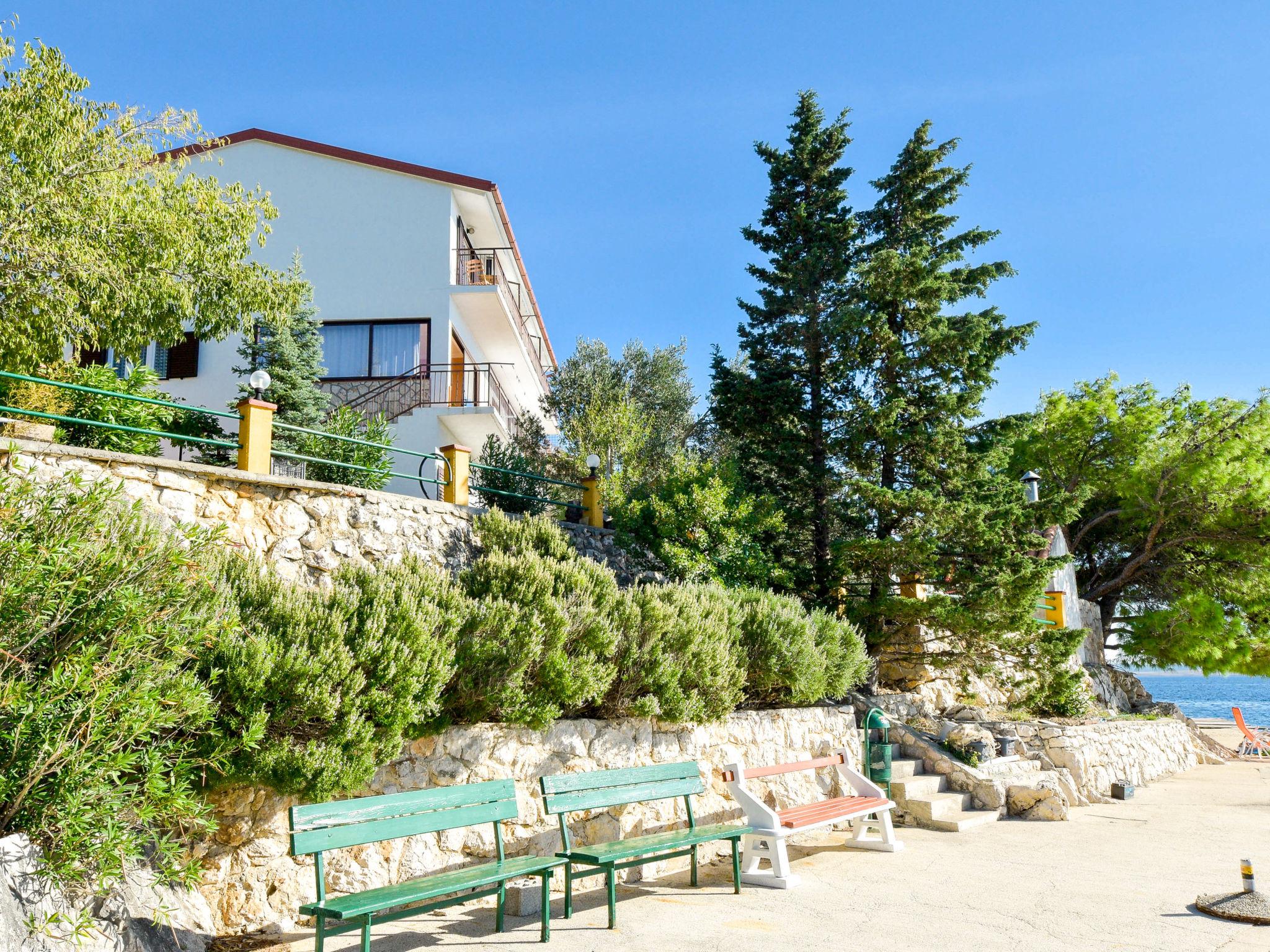 Foto 10 - Apartamento de 1 quarto em Starigrad com terraço e vistas do mar