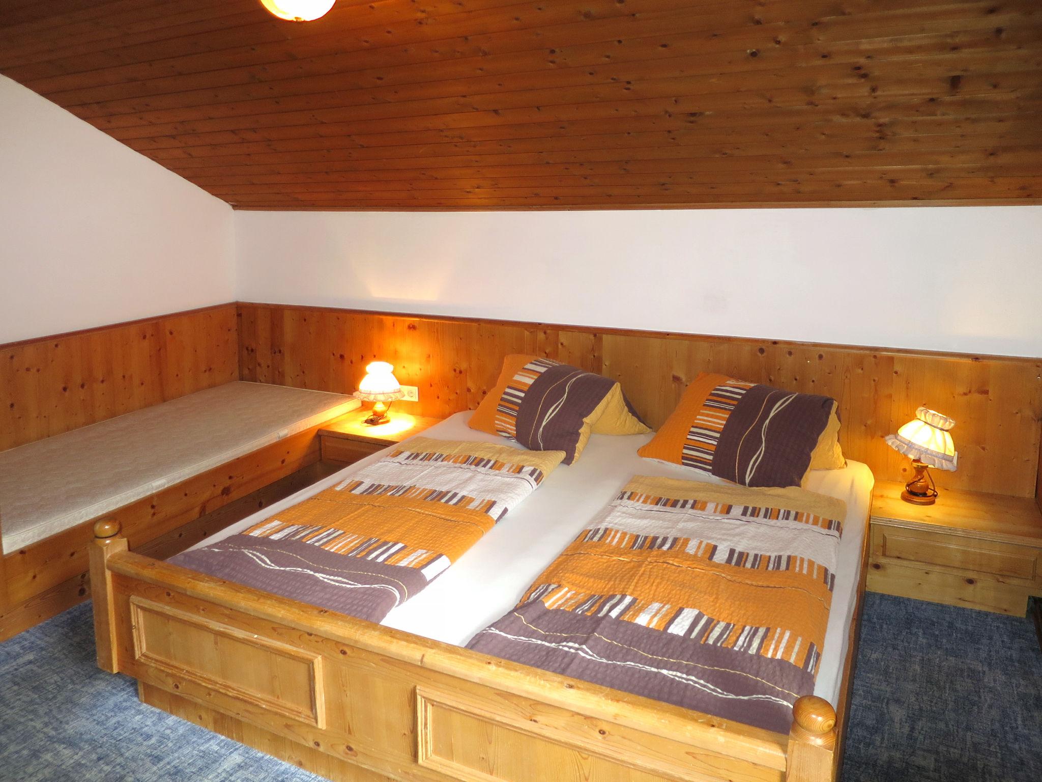 Foto 7 - Appartamento con 3 camere da letto a Aschau im Zillertal con terrazza e vista sulle montagne