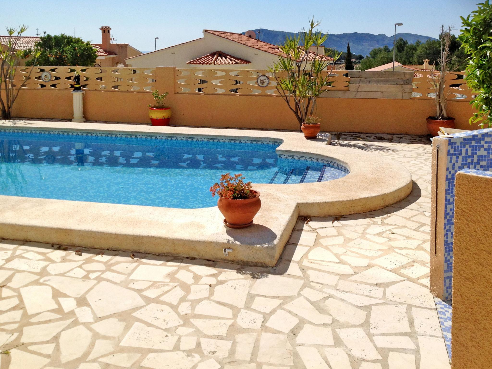 Photo 20 - 2 bedroom House in l'Alfàs del Pi with private pool and garden