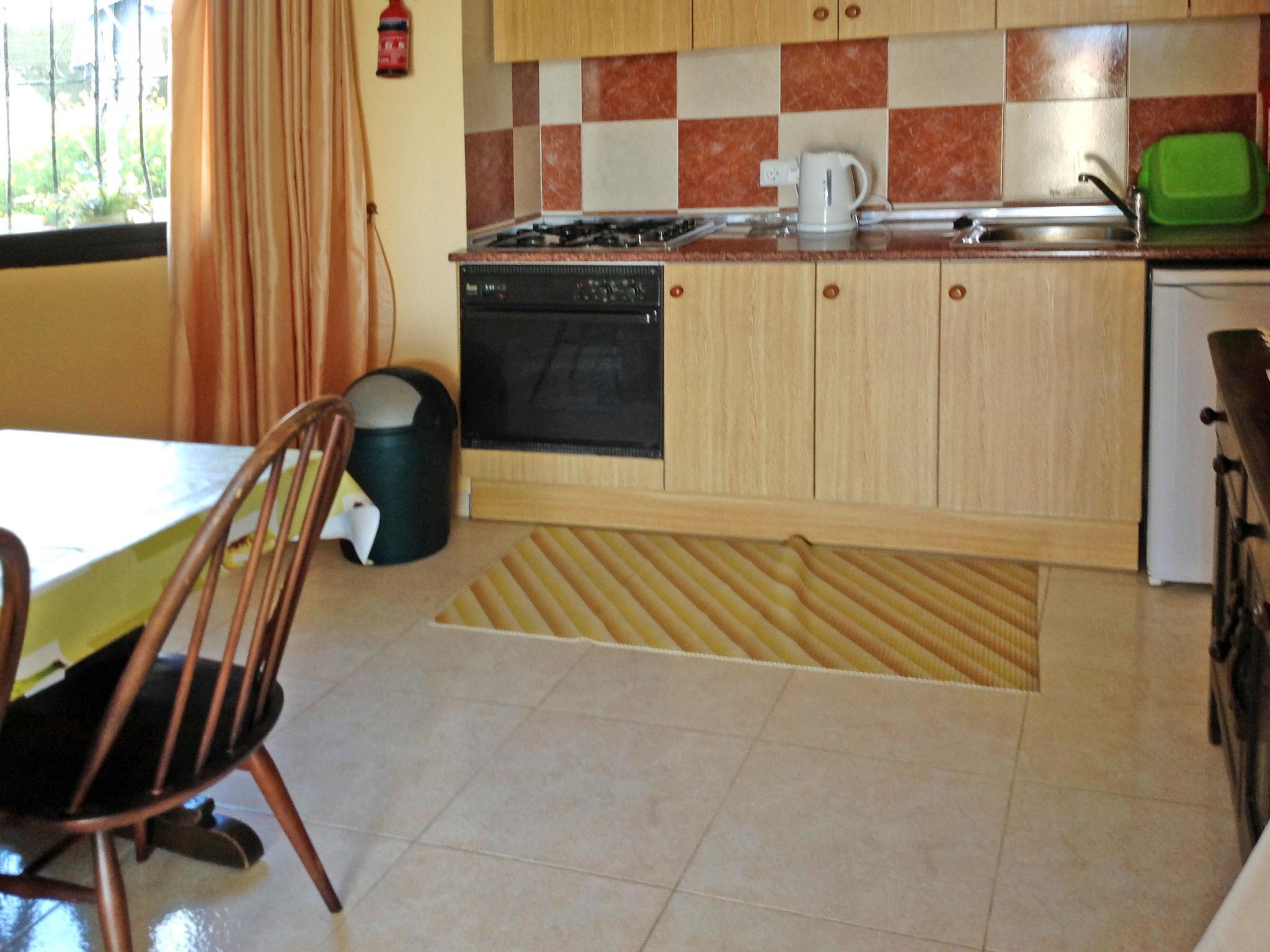 Photo 11 - 2 bedroom House in l'Alfàs del Pi with private pool and garden