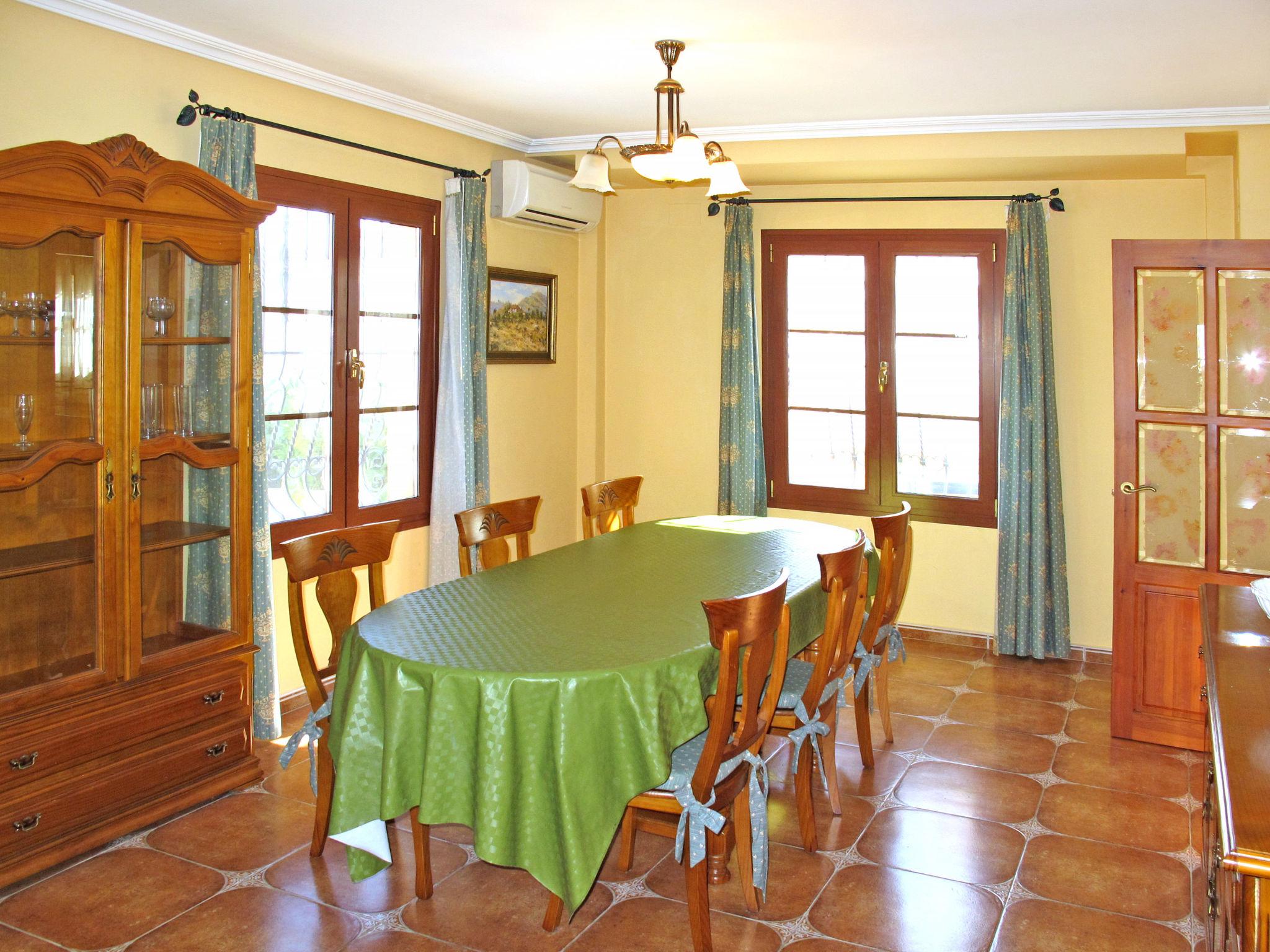 Photo 9 - 3 bedroom House in l'Alfàs del Pi with private pool and sea view