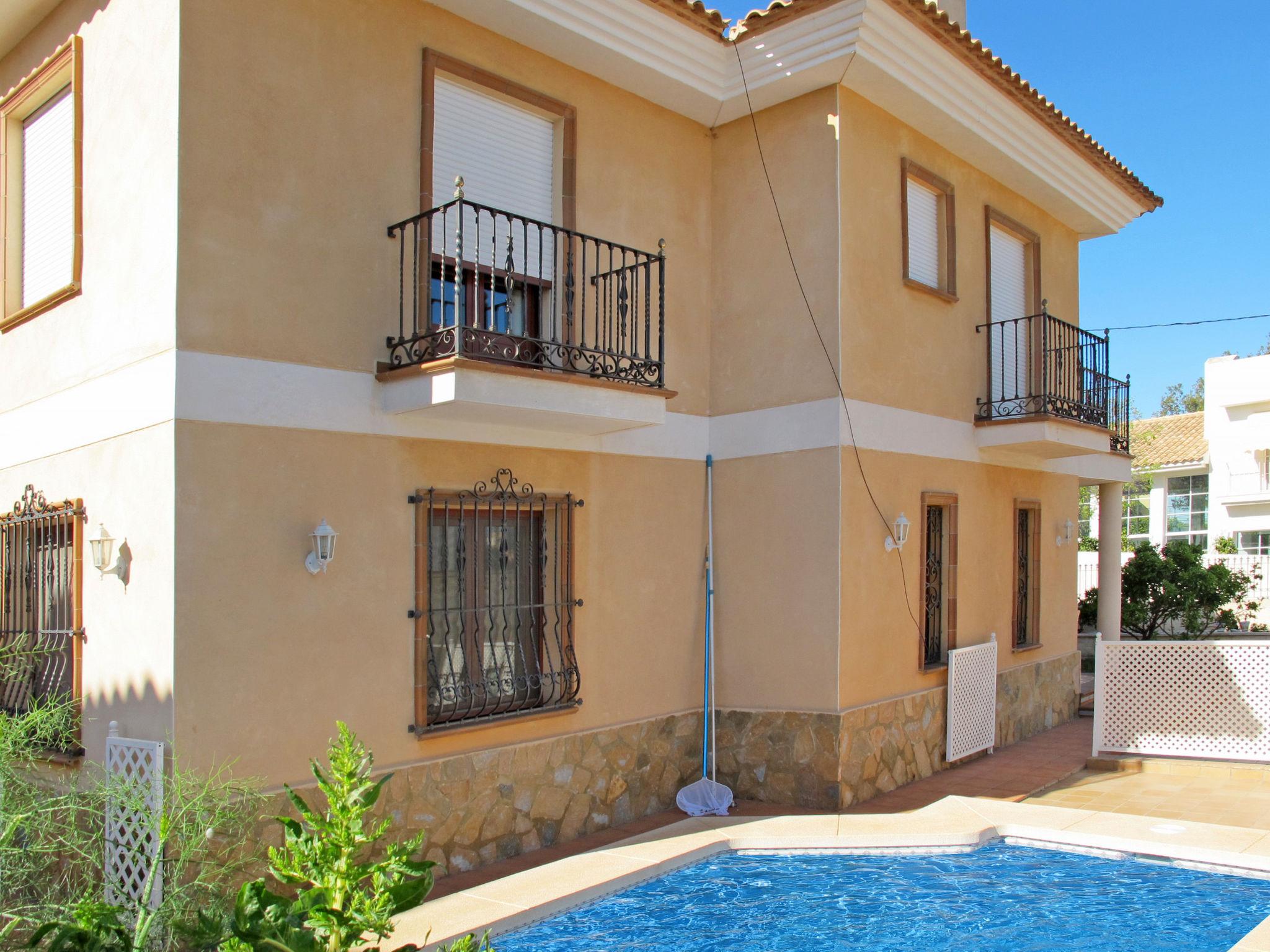 Photo 3 - 3 bedroom House in l'Alfàs del Pi with private pool and garden