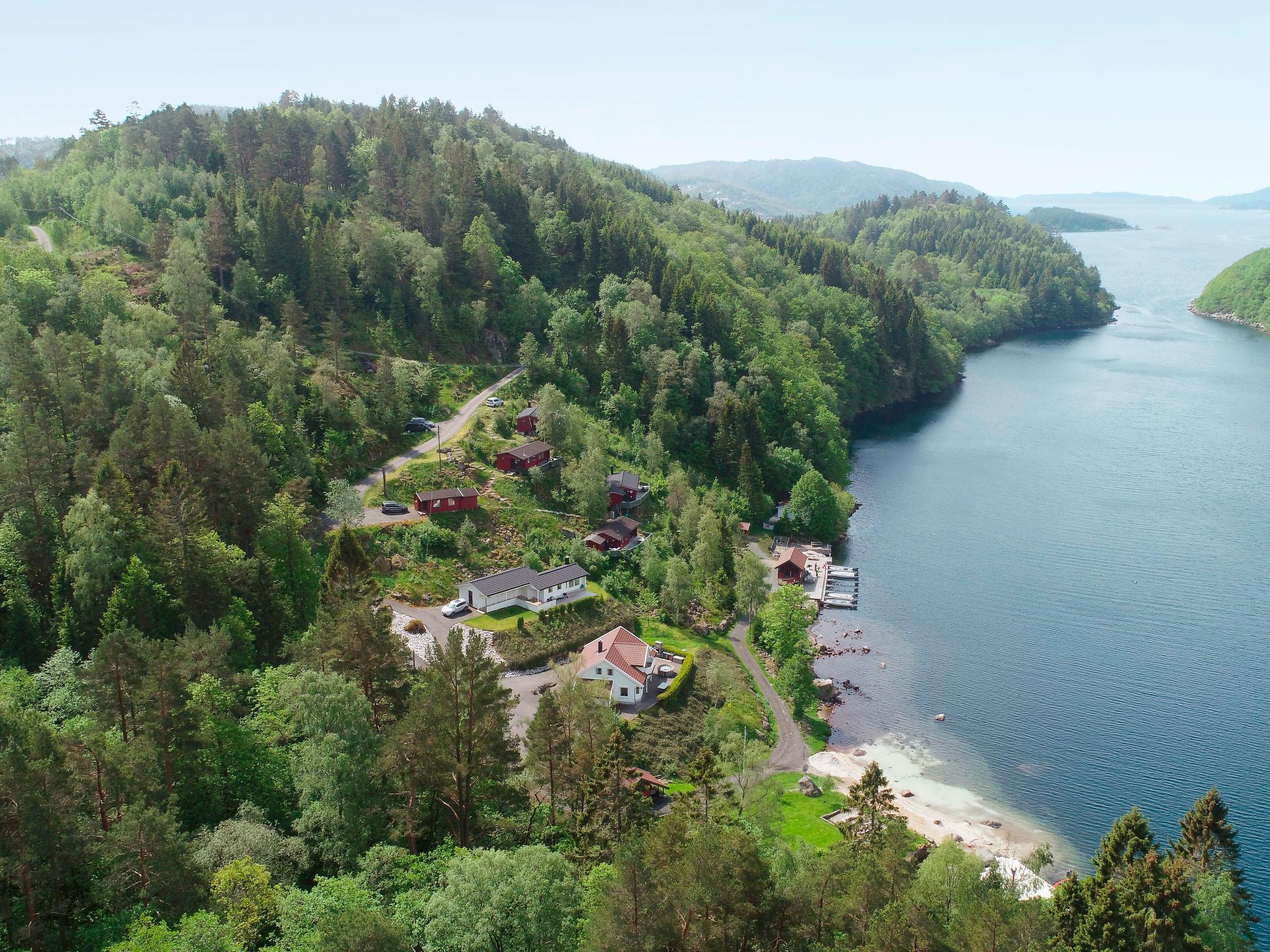 Photo 30 - Maison de 5 chambres à Lyngdal avec jardin et terrasse