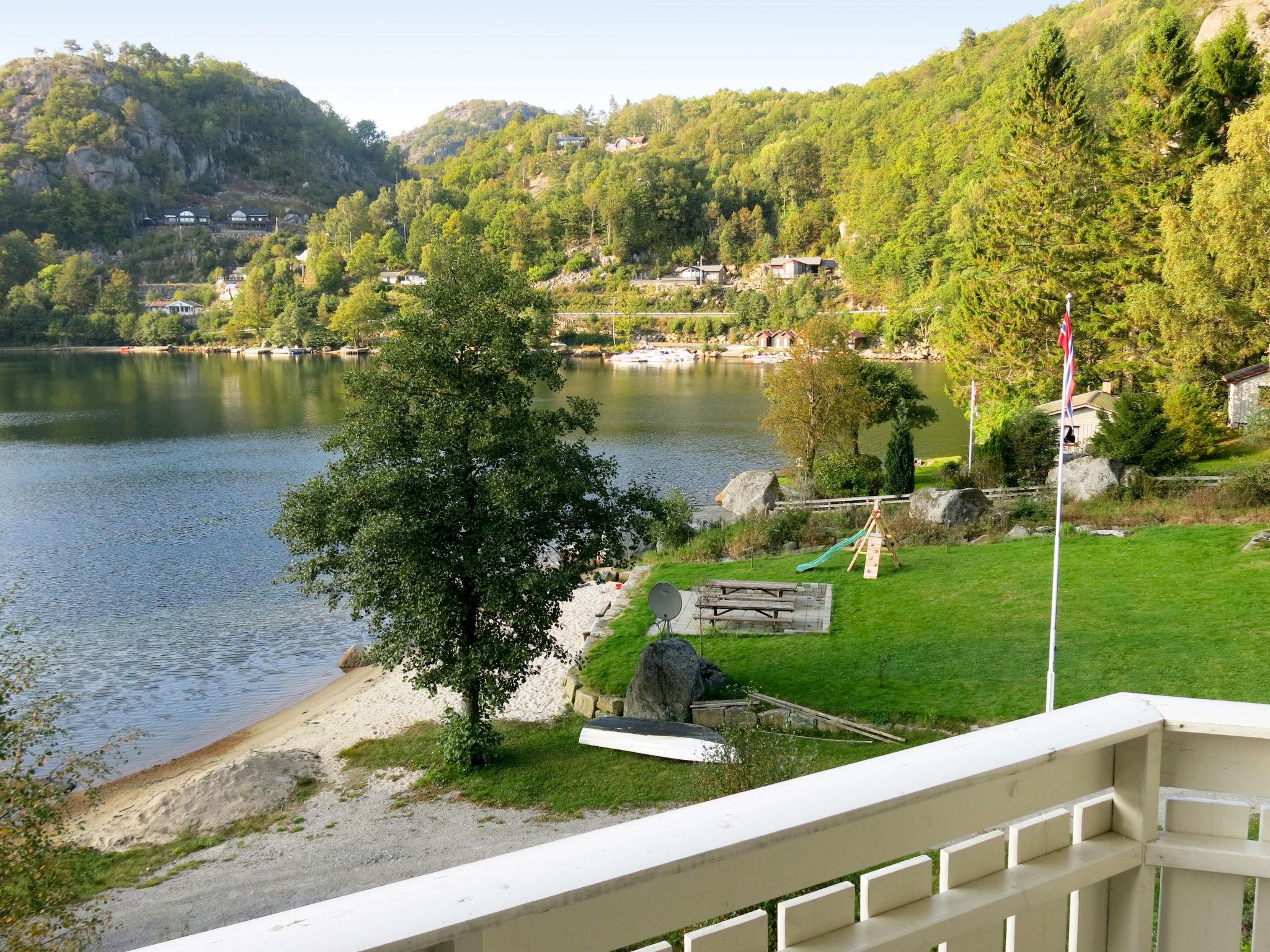 Photo 10 - Maison de 5 chambres à Lyngdal avec jardin et terrasse