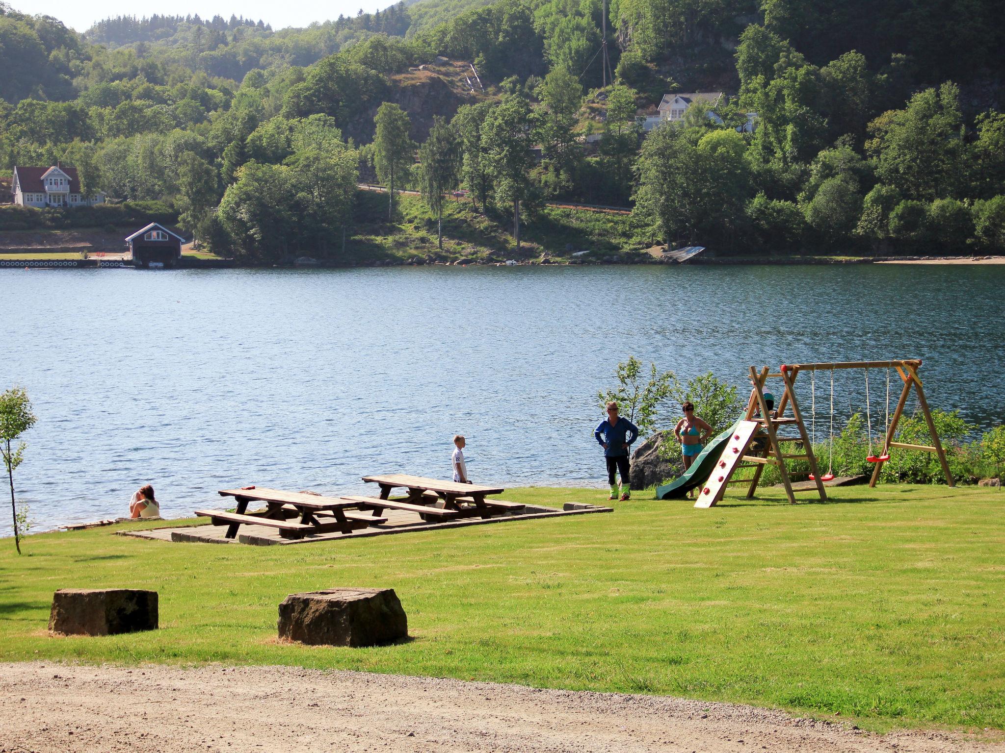 Photo 25 - Maison de 5 chambres à Lyngdal avec jardin et terrasse