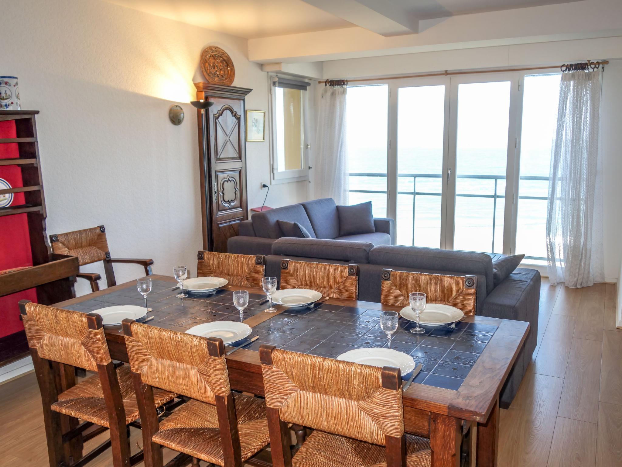 Photo 12 - 2 bedroom Apartment in Saint-Malo with sea view