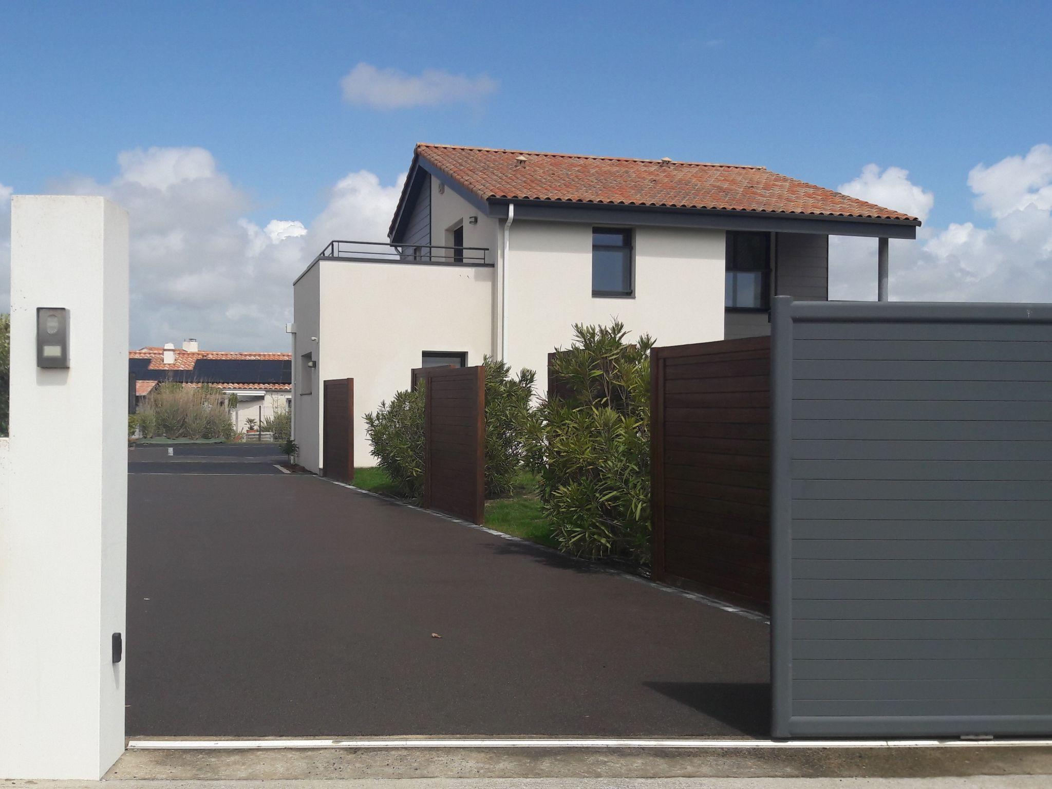 Foto 18 - Apartamento de 2 quartos em Saint-Gilles-Croix-de-Vie com piscina e jardim