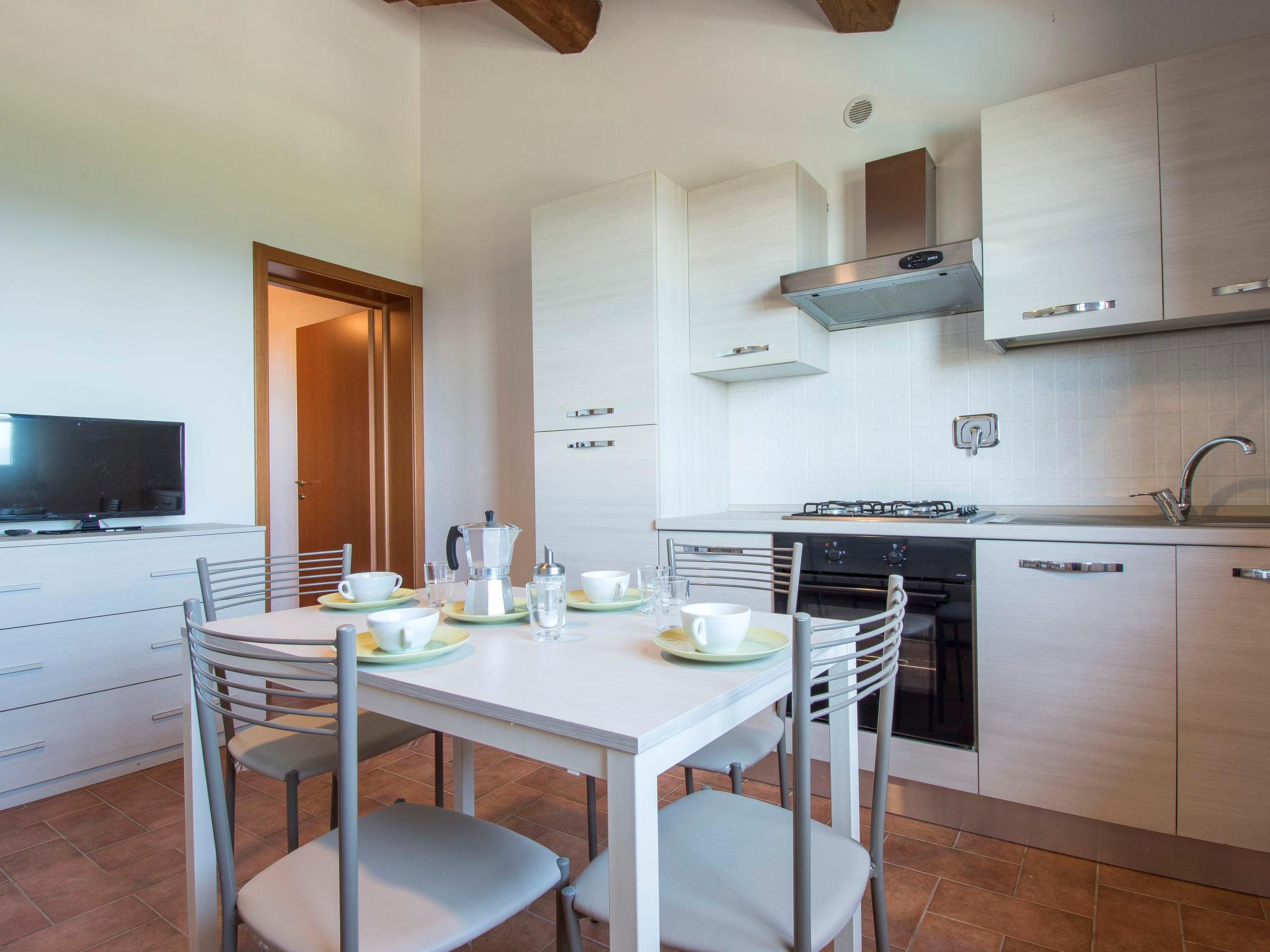 Photo 13 - 1 bedroom Apartment in Riparbella with swimming pool and garden