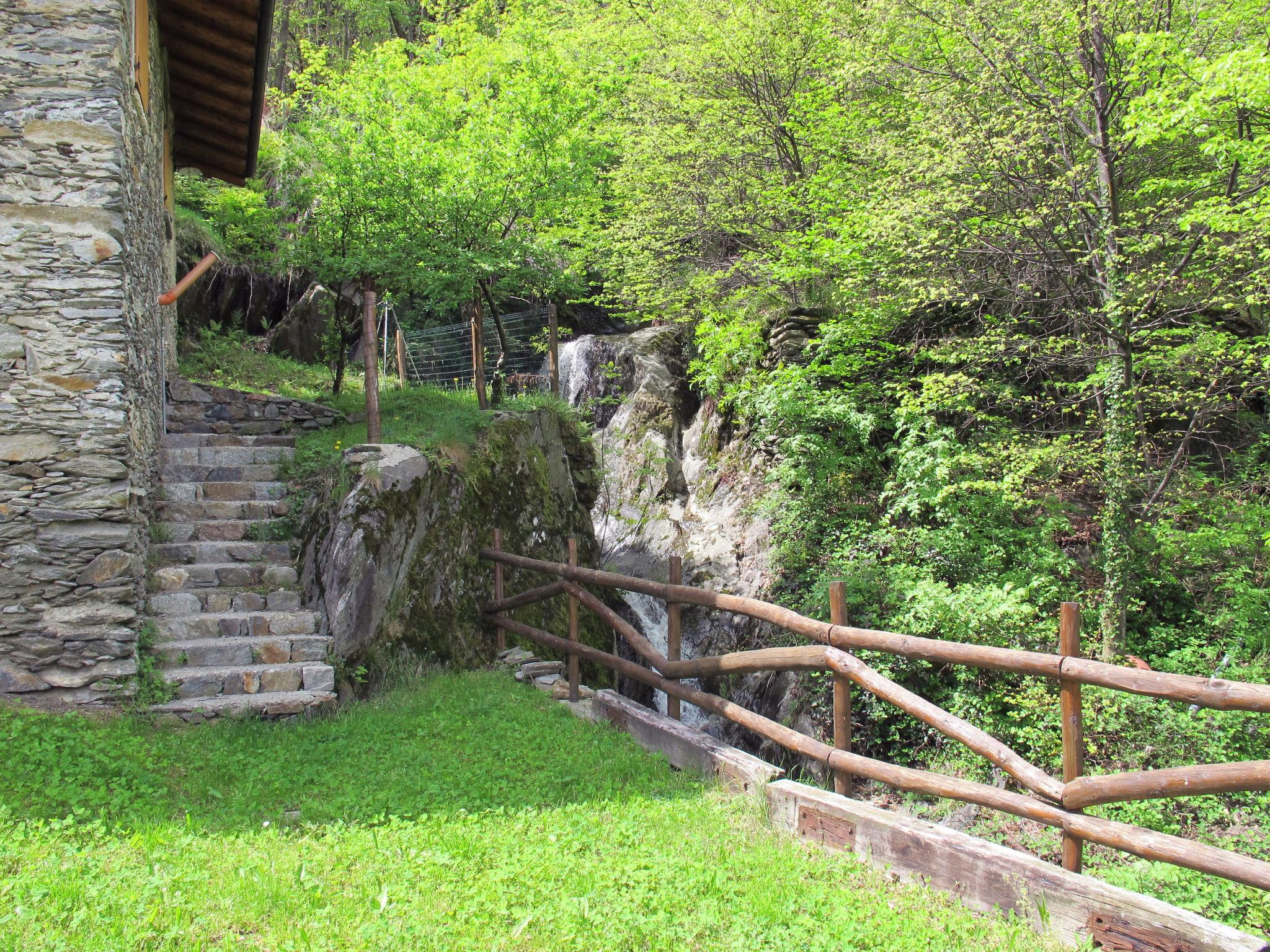 Foto 26 - Casa a Pianello del Lario con giardino e vista sulle montagne