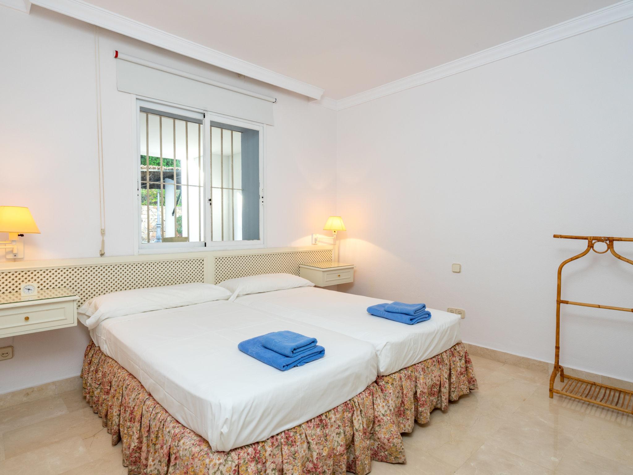 Foto 10 - Appartamento con 3 camere da letto a Benahavís con piscina e vista mare