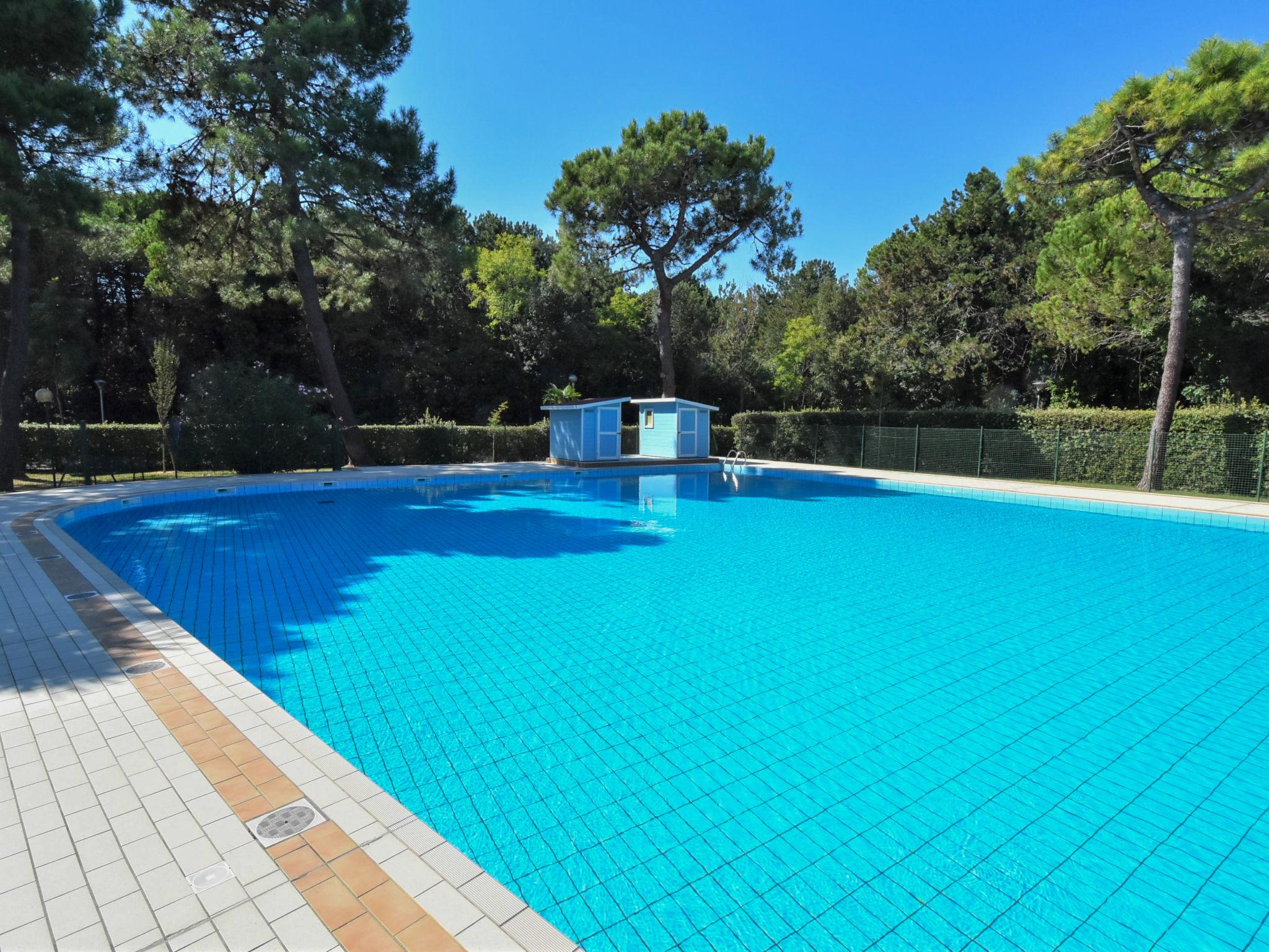 Foto 16 - Apartamento de 2 habitaciones en San Michele al Tagliamento con piscina y vistas al mar