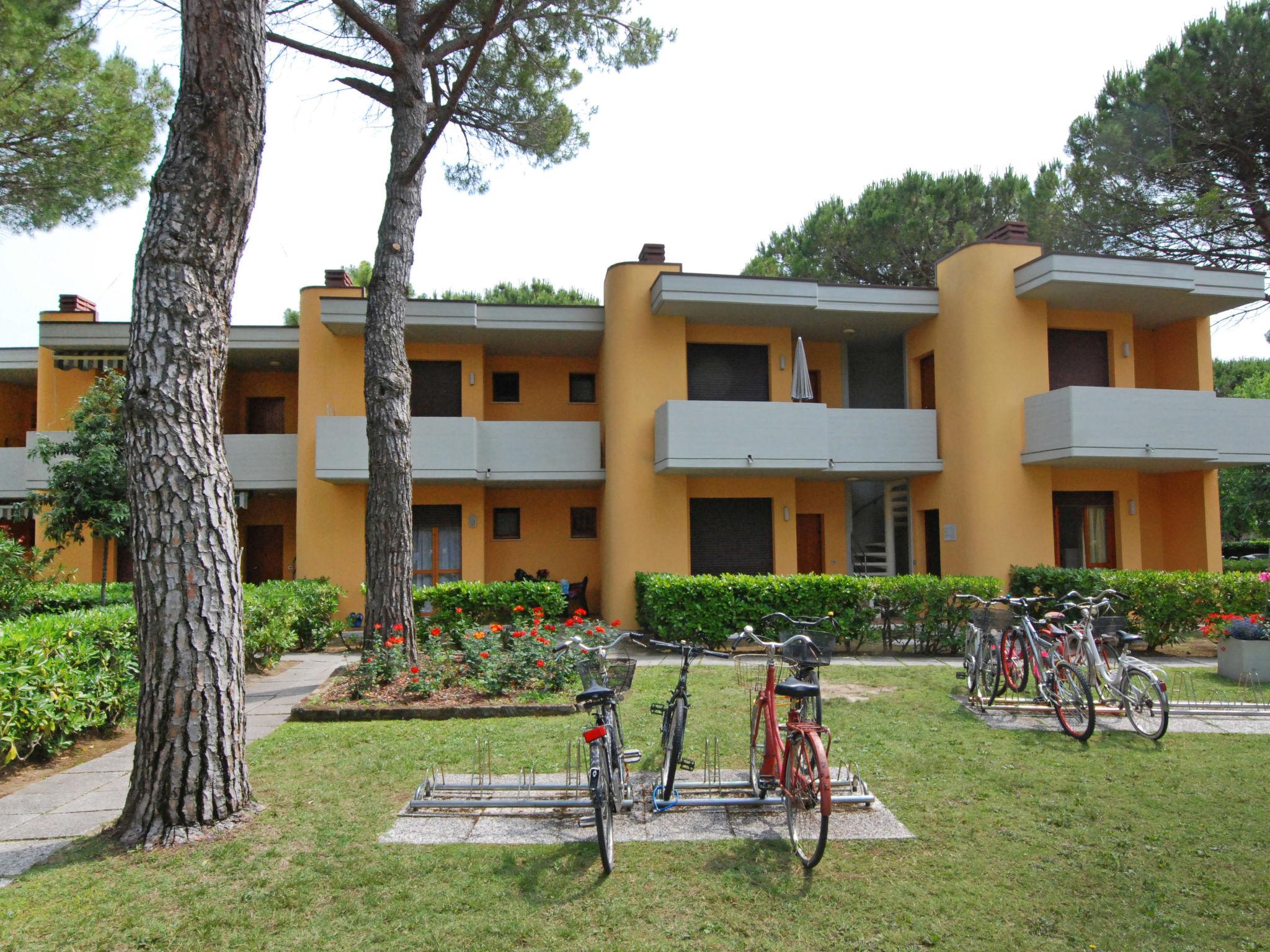 Foto 11 - Appartamento con 2 camere da letto a San Michele al Tagliamento con piscina e vista mare