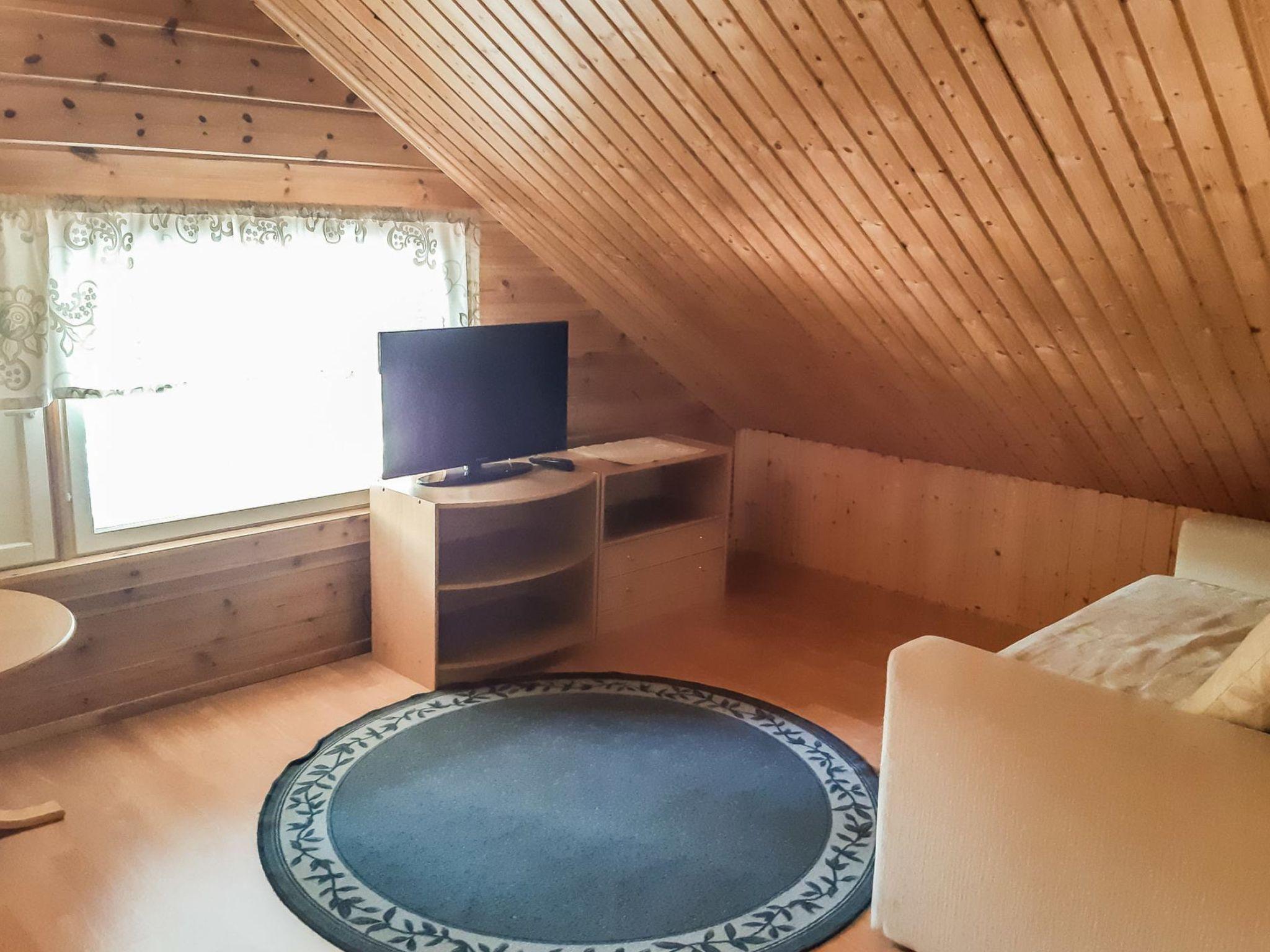Foto 9 - Casa de 3 habitaciones en Enontekiö con sauna y vistas a la montaña