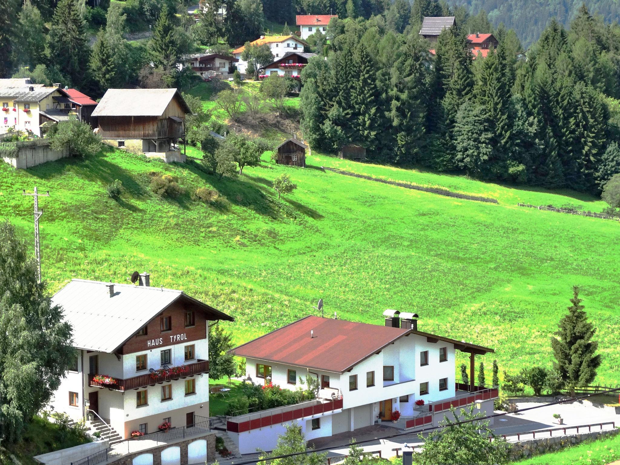 Photo 1 - Appartement de 3 chambres à Tobadill avec jardin et vues sur la montagne