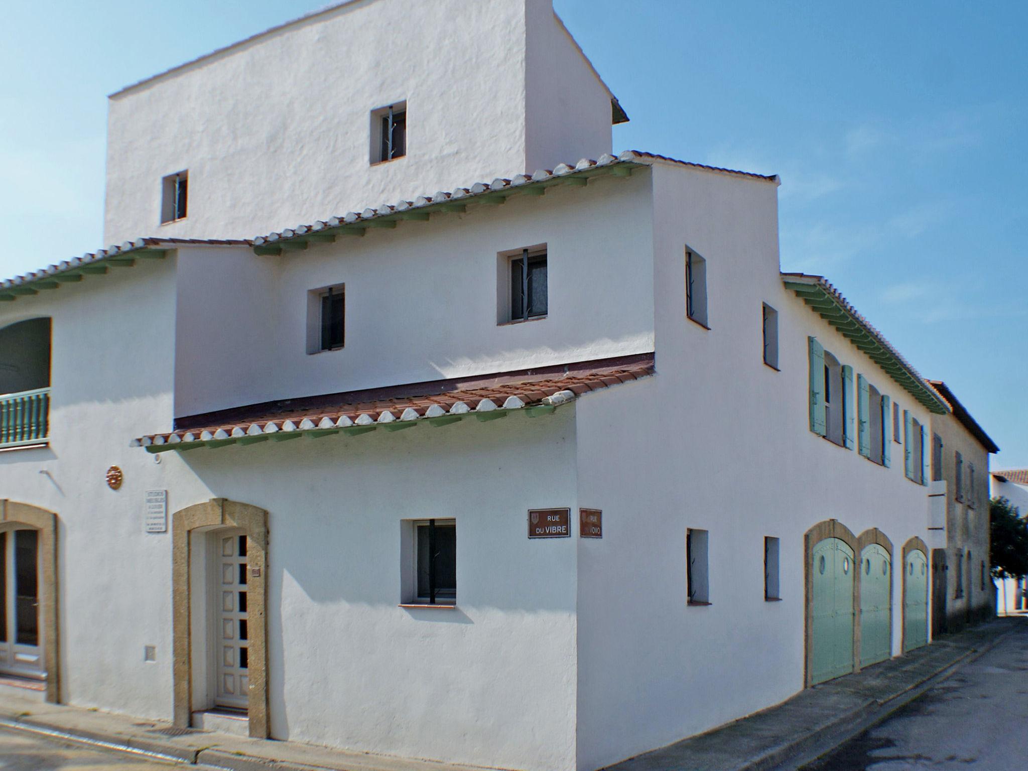 Foto 1 - Apartamento de 2 habitaciones en Saintes-Maries-de-la-Mer con vistas al mar