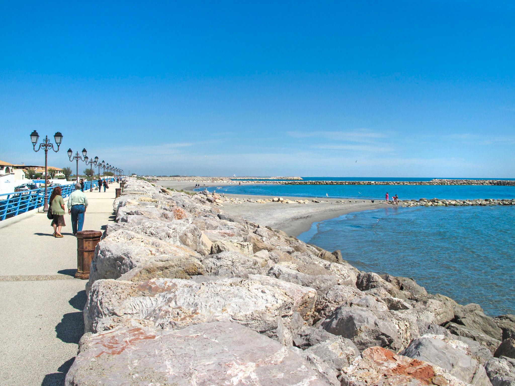 Foto 18 - Appartamento a Saintes-Maries-de-la-Mer con vista mare