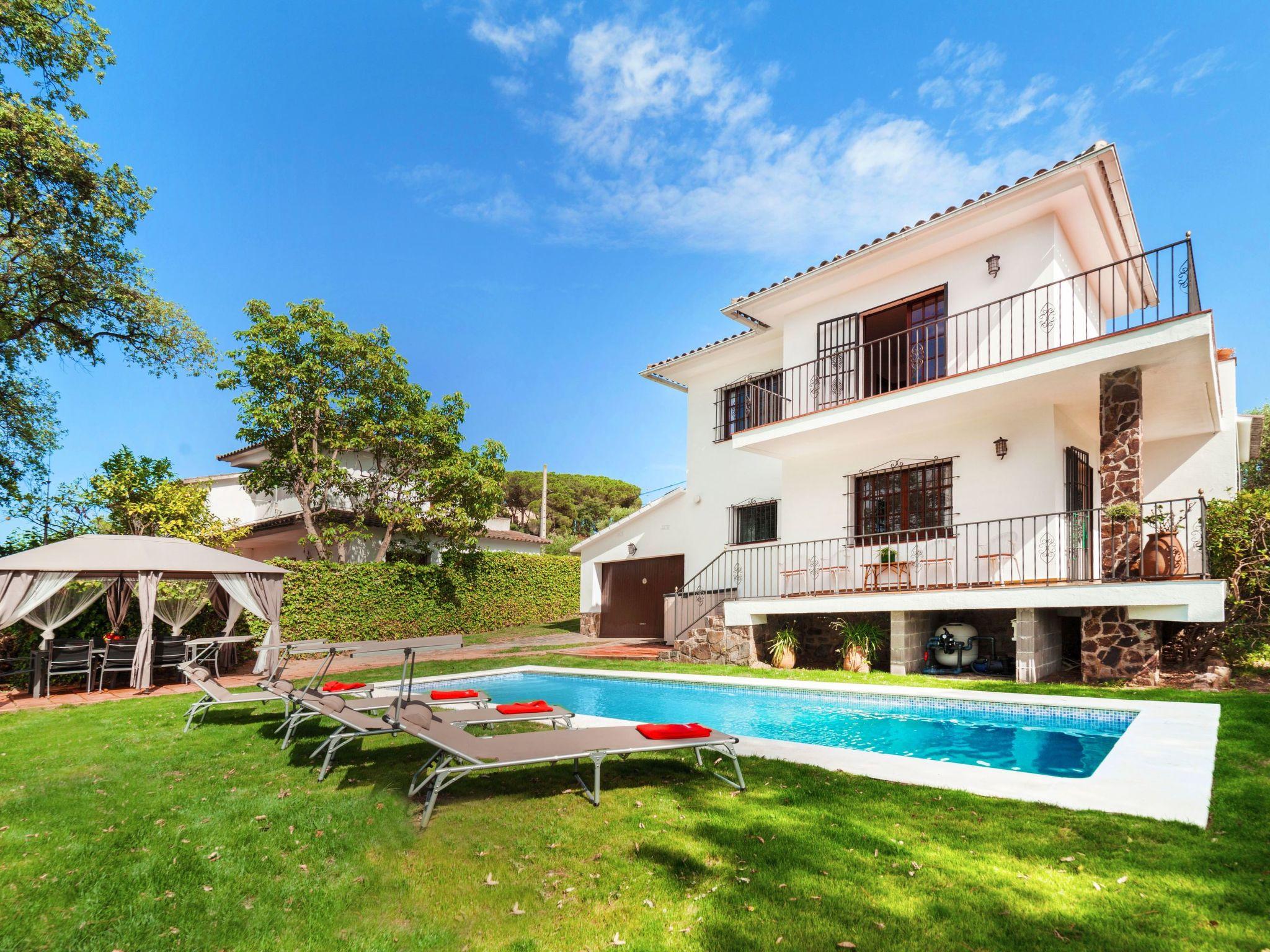 Foto 1 - Casa de 4 habitaciones en Castell-Platja d'Aro con piscina privada y vistas al mar
