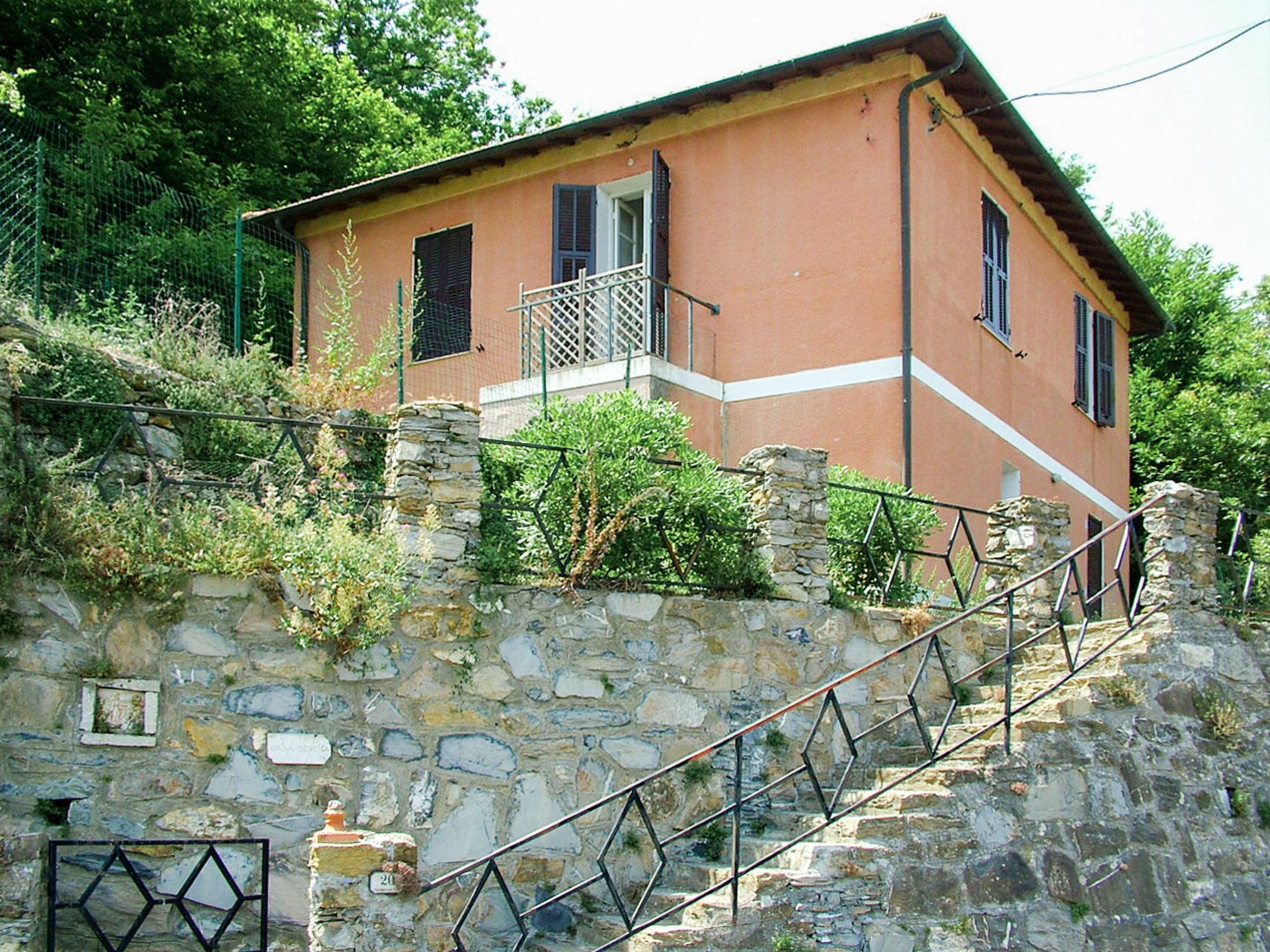 Photo 2 - Maison de 3 chambres à Borgomaro avec jardin et terrasse