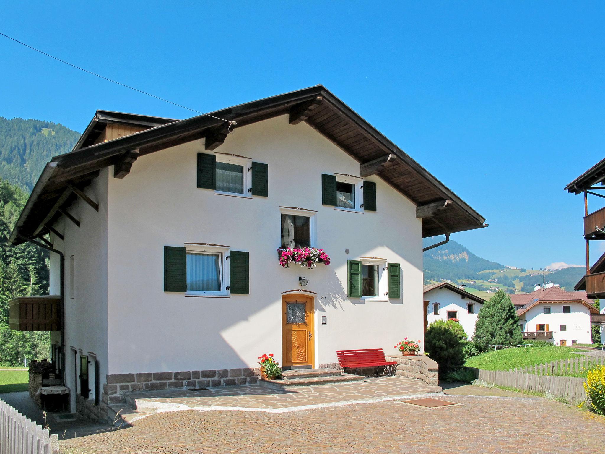 Foto 17 - Apartamento de 2 quartos em Ortisei com jardim e vista para a montanha