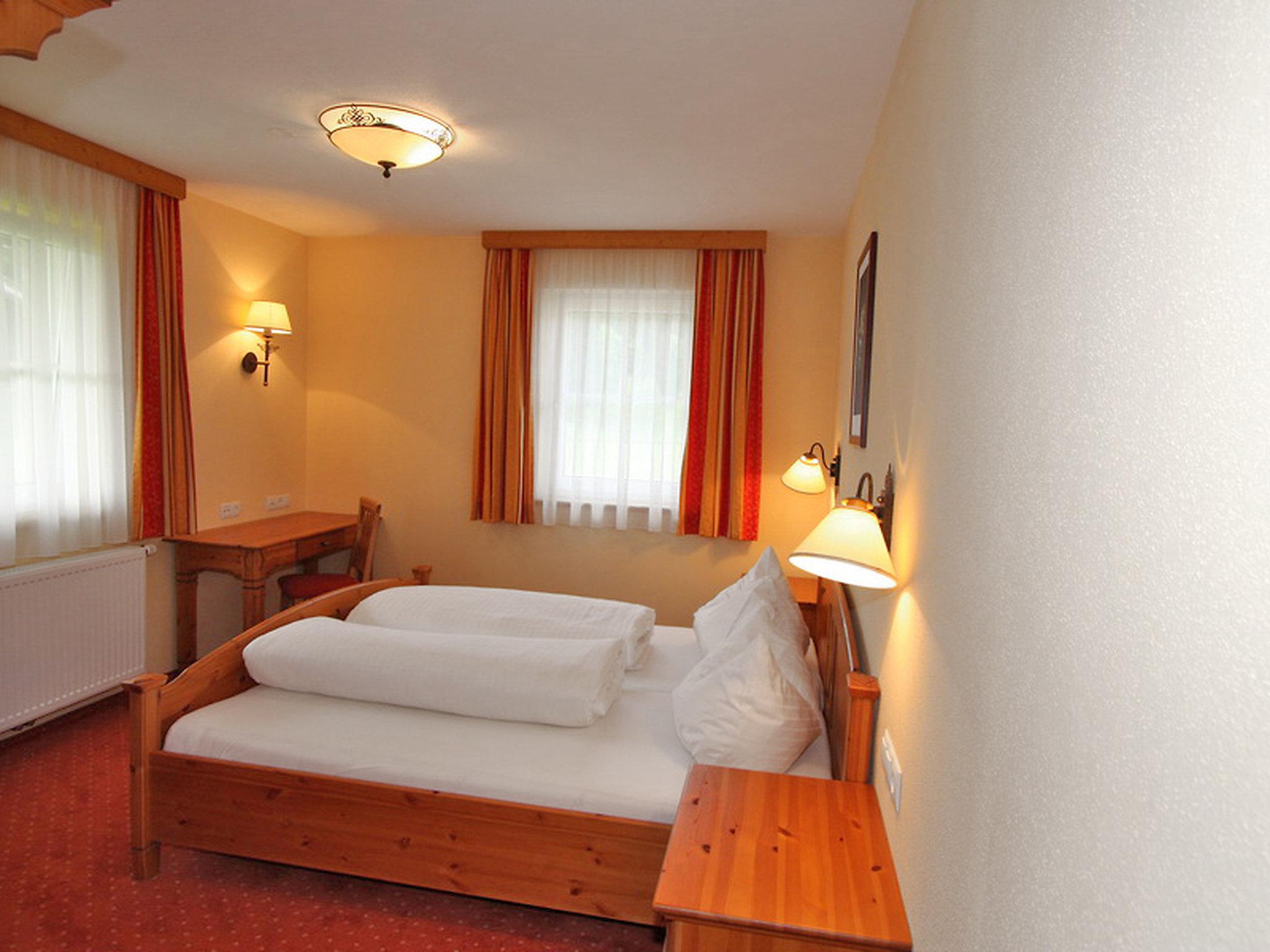 Foto 6 - Appartamento con 2 camere da letto a Altenmarkt im Pongau con giardino e vista sulle montagne