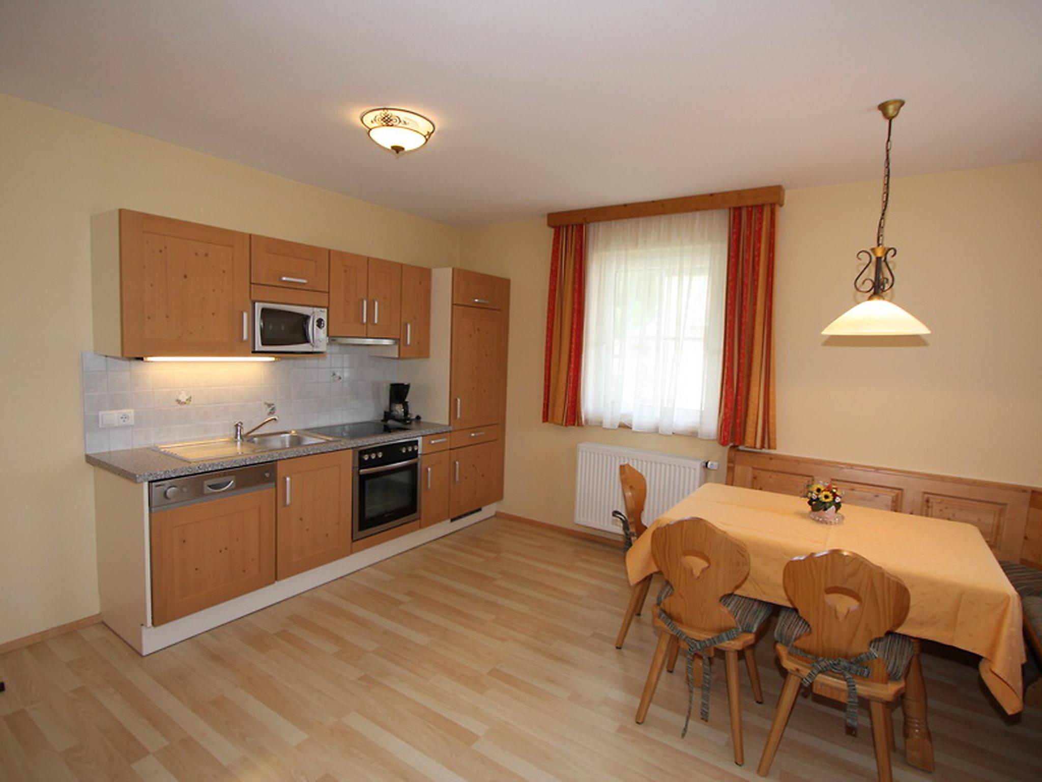 Photo 3 - 2 bedroom Apartment in Altenmarkt im Pongau with garden and mountain view