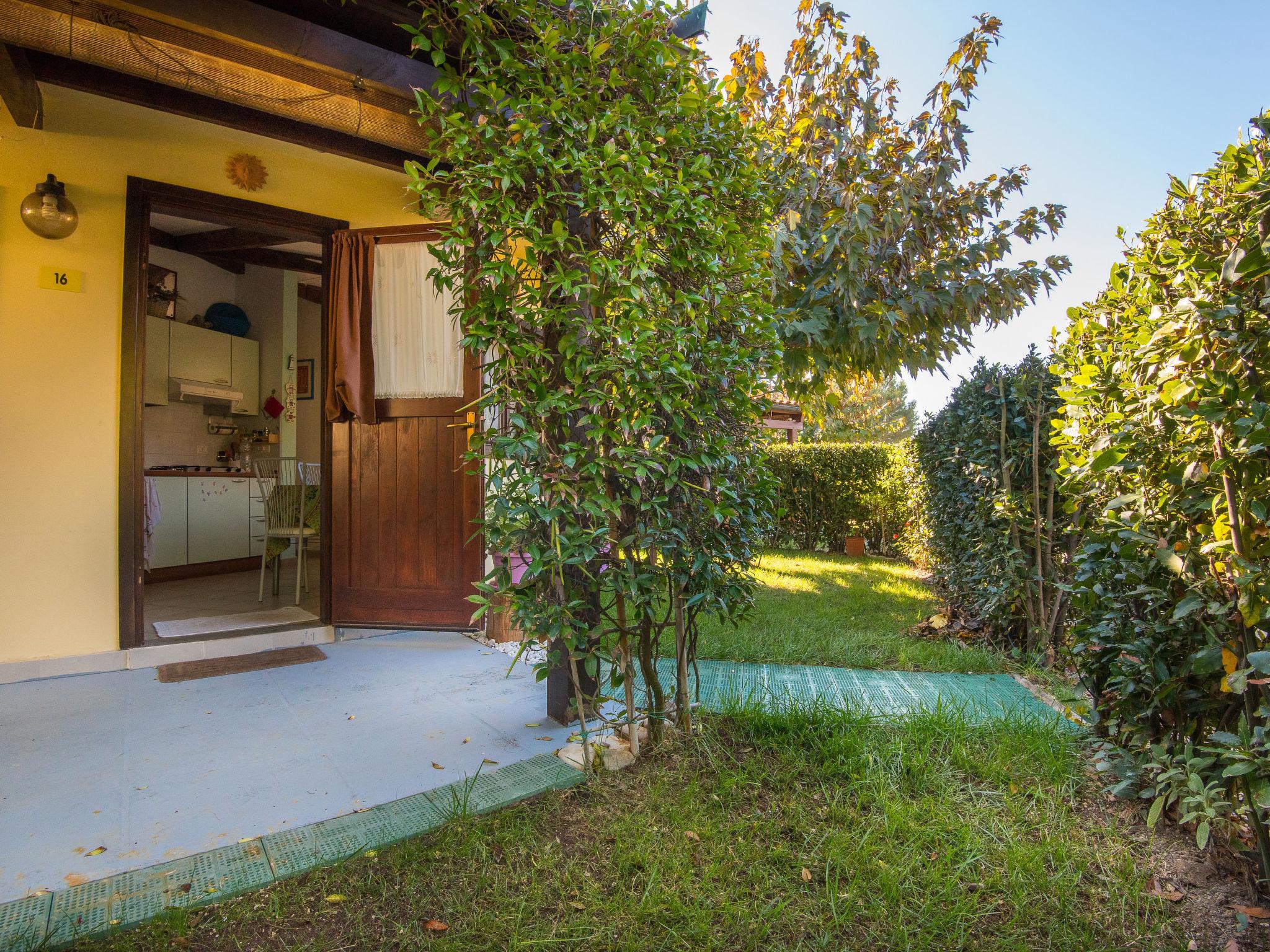 Foto 15 - Casa con 2 camere da letto a Piombino con piscina e vista mare