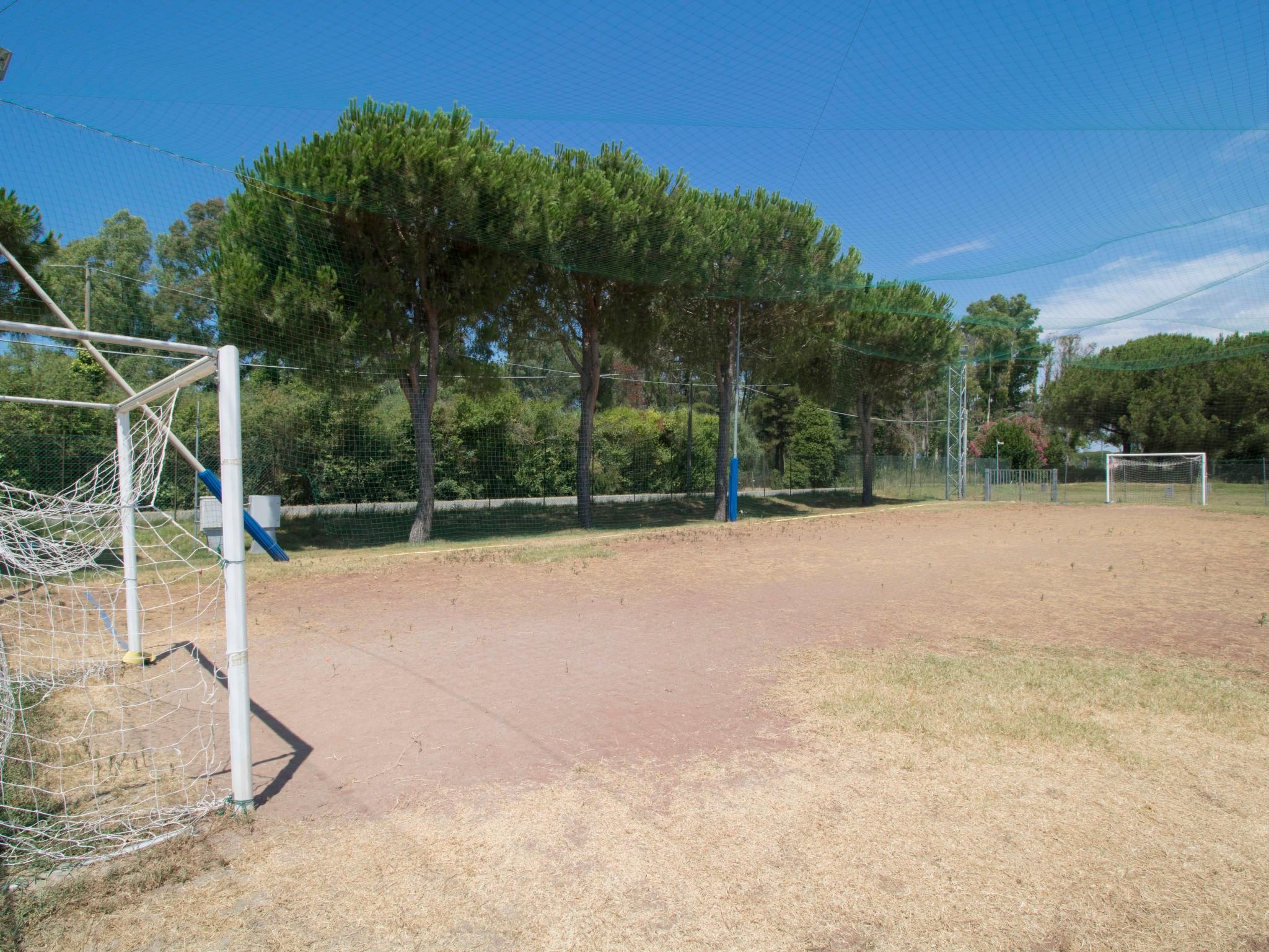 Foto 40 - Haus mit 1 Schlafzimmer in Piombino mit schwimmbad und garten