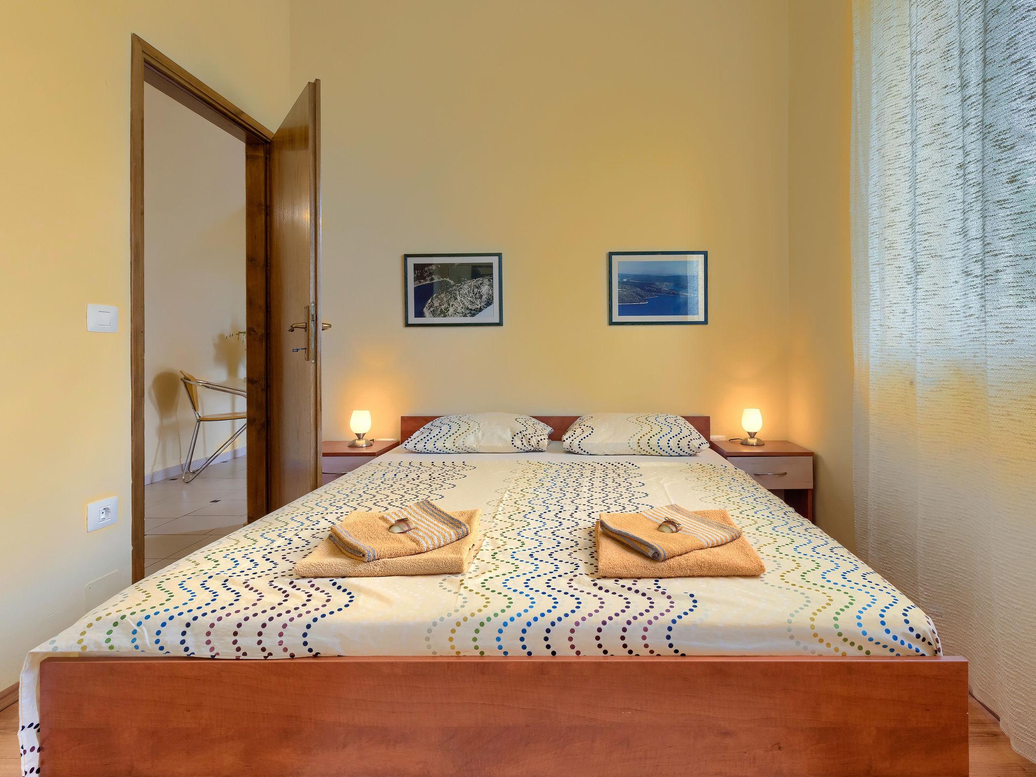 Foto 28 - Casa con 4 camere da letto a Marčana con piscina privata e vista mare