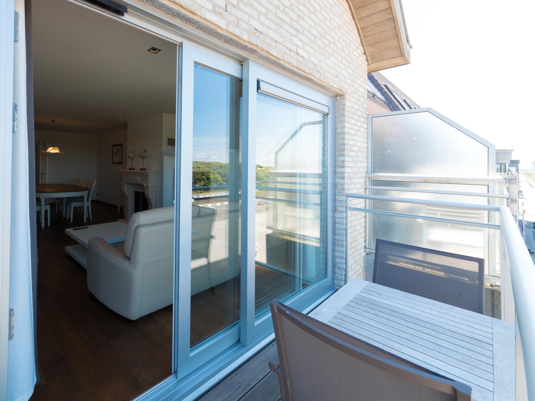 Photo 15 - 3 bedroom Apartment in Bredene with terrace