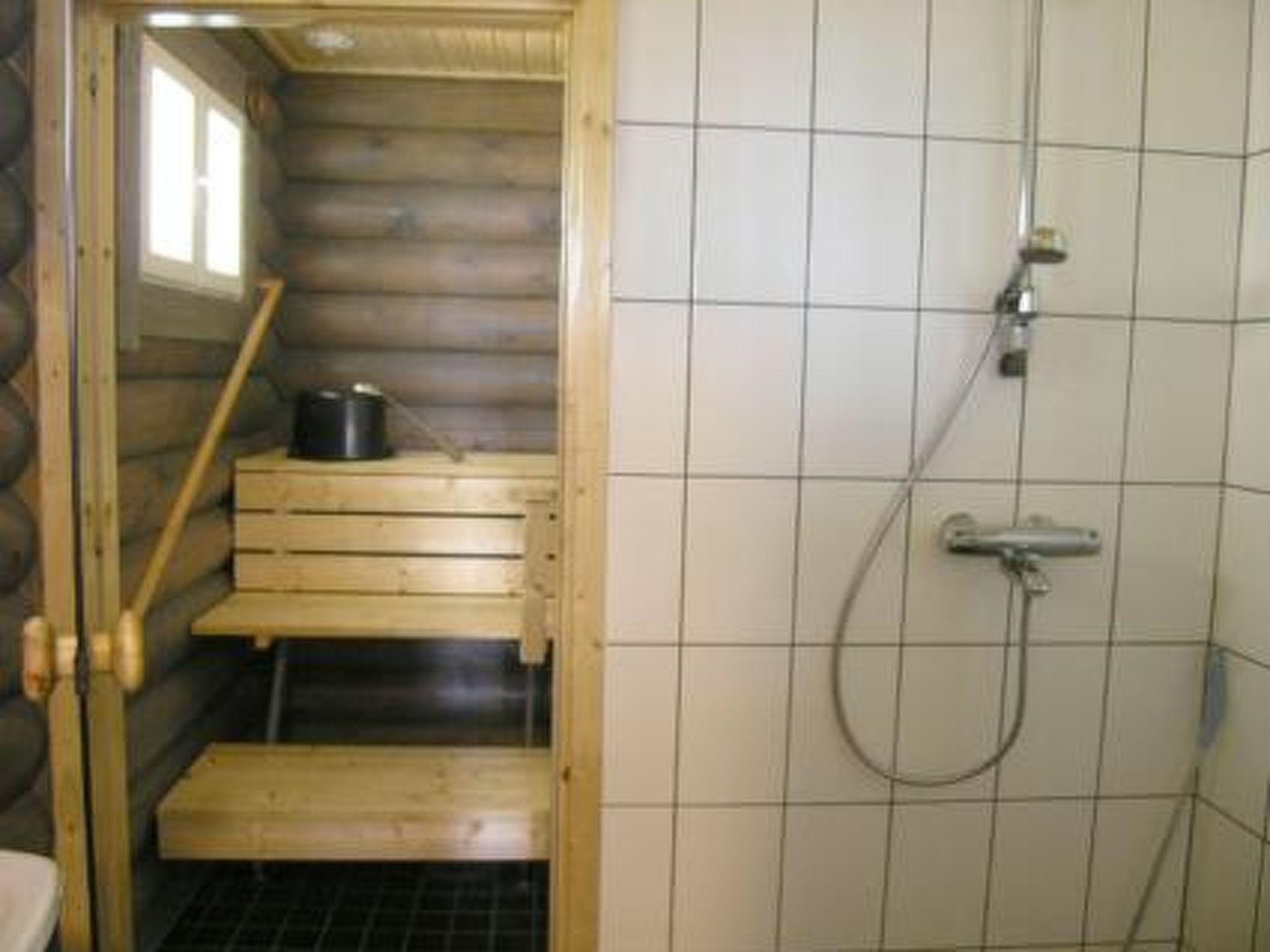 Foto 24 - Haus mit 1 Schlafzimmer in Pyhäjärvi mit sauna