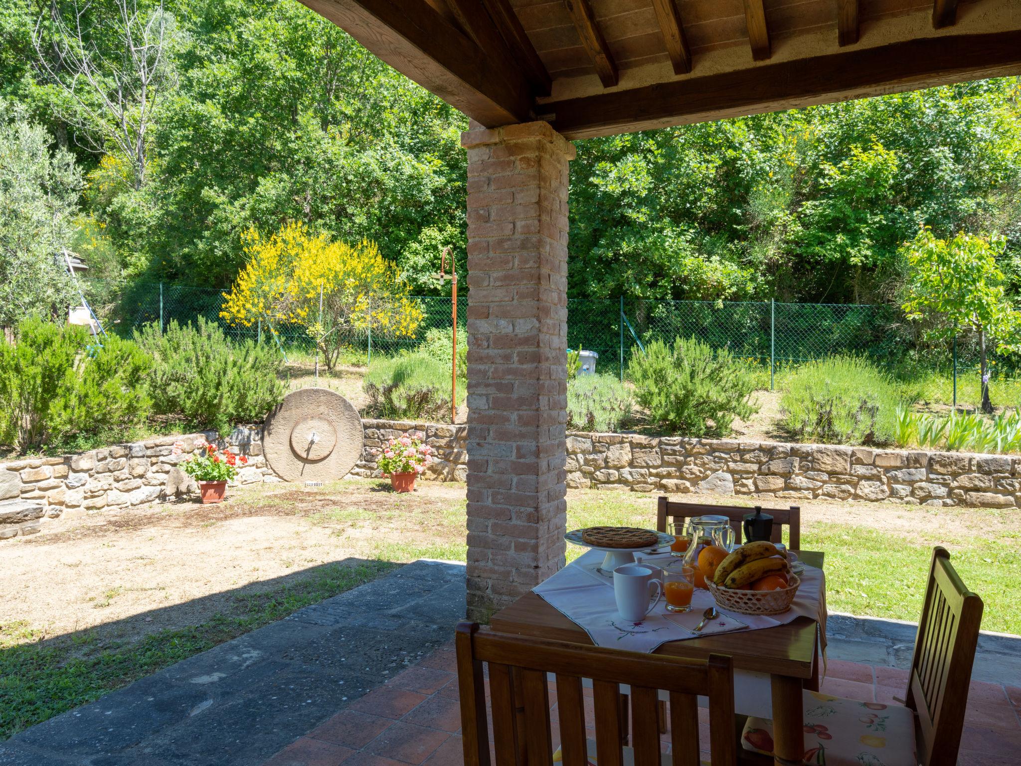 Photo 21 - 1 bedroom House in Castiglion Fiorentino with private pool and garden