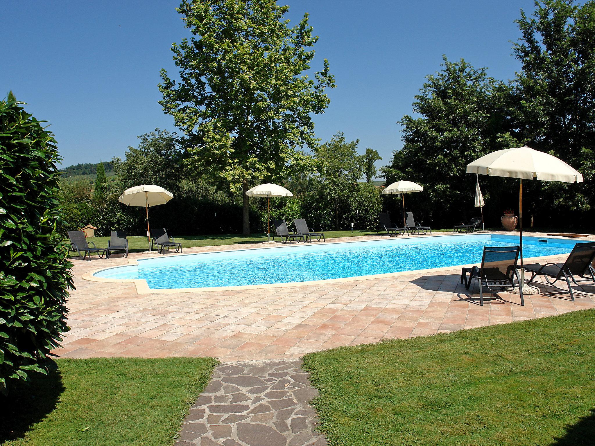 Foto 3 - Apartamento de 2 quartos em Castellina in Chianti com piscina e jardim