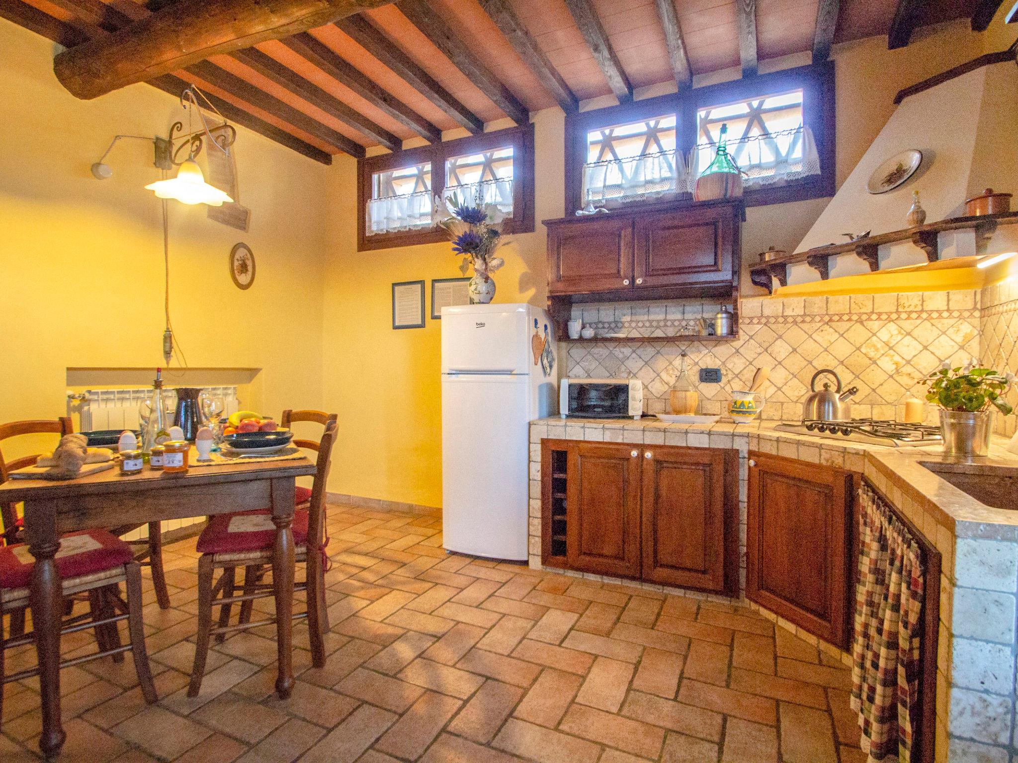 Photo 7 - 2 bedroom House in Castellina in Chianti with swimming pool and garden