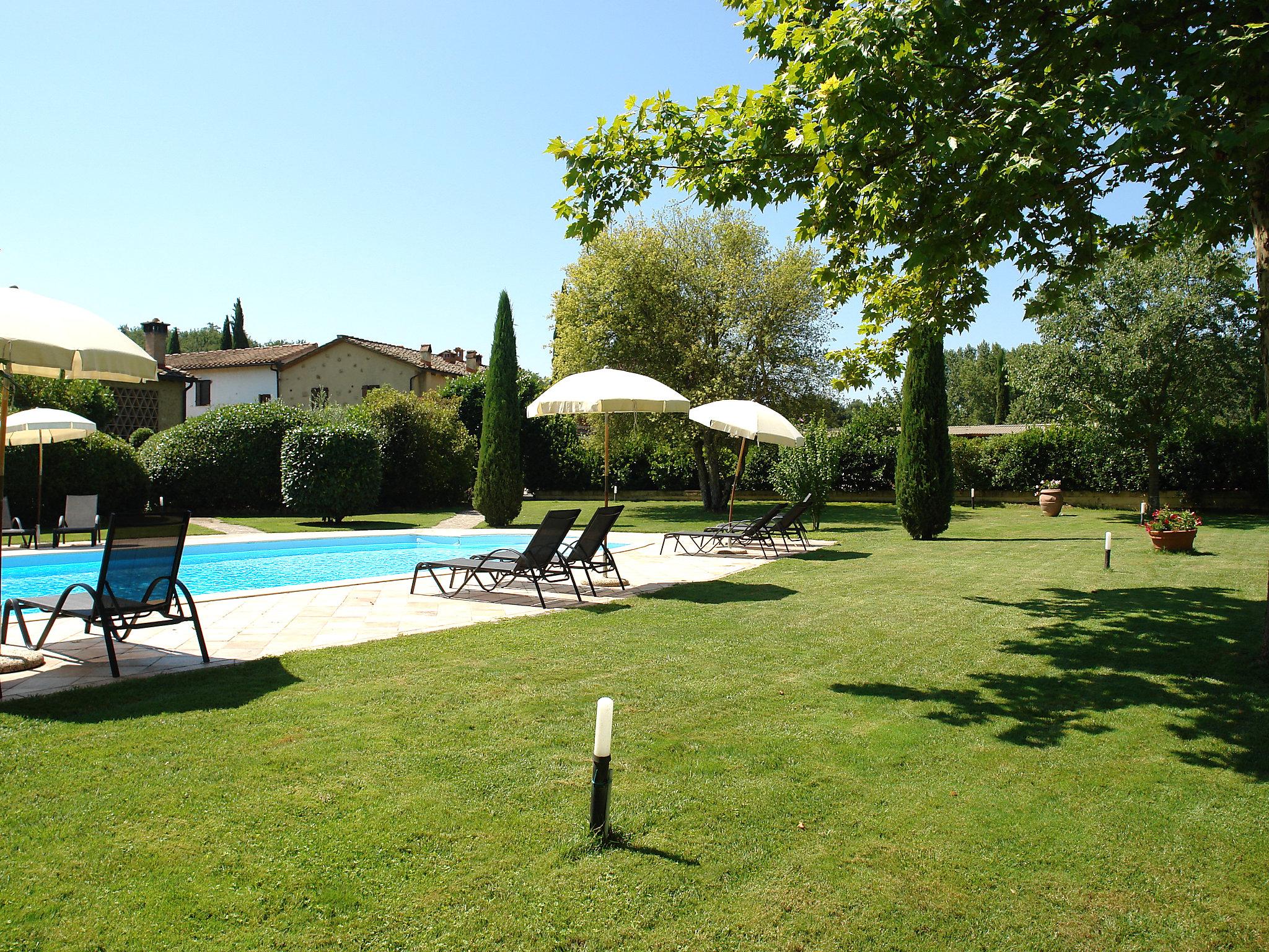 Foto 20 - Casa de 2 quartos em Castellina in Chianti com piscina e jardim