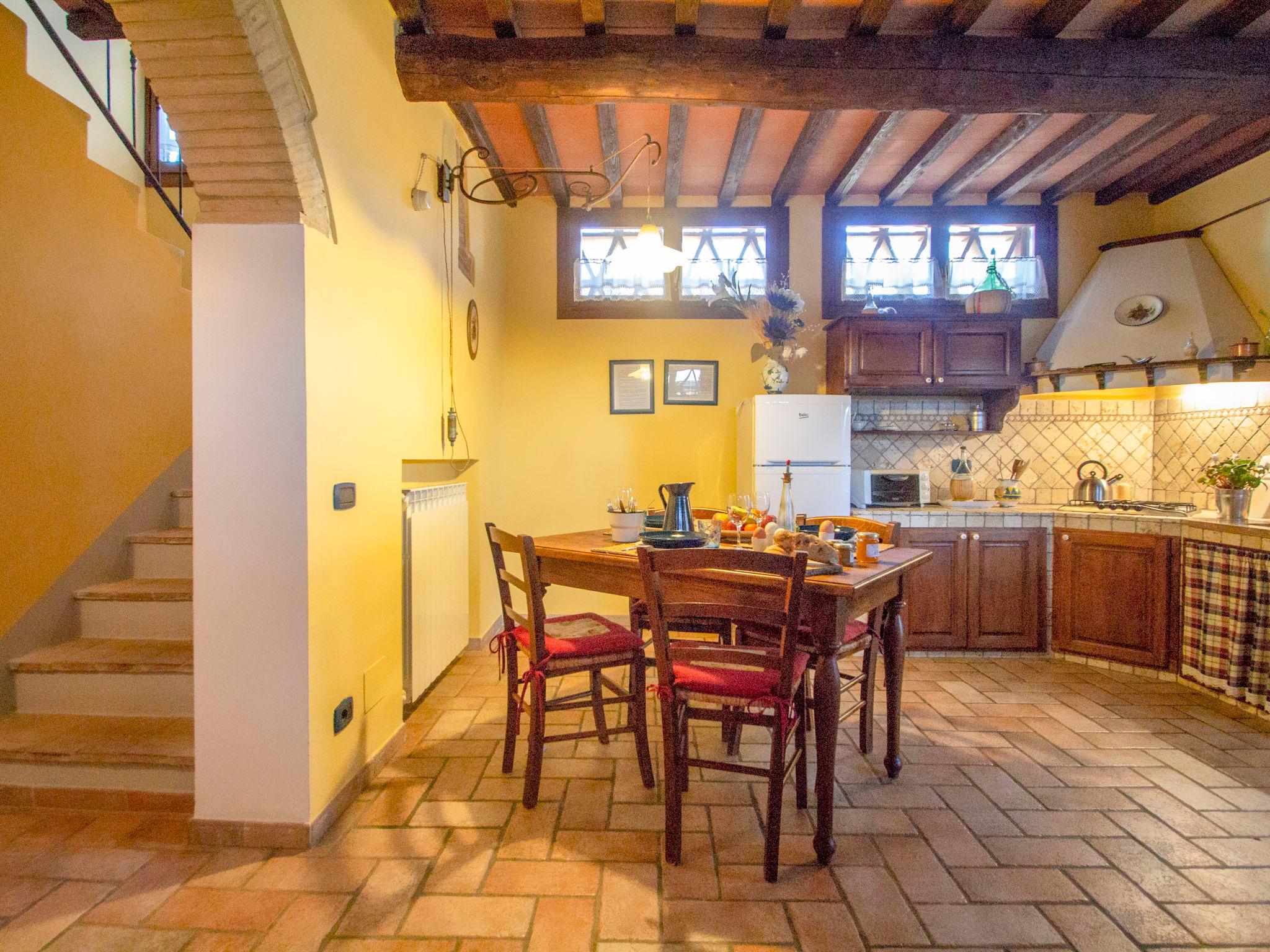 Foto 13 - Casa de 2 quartos em Castellina in Chianti com piscina e jardim
