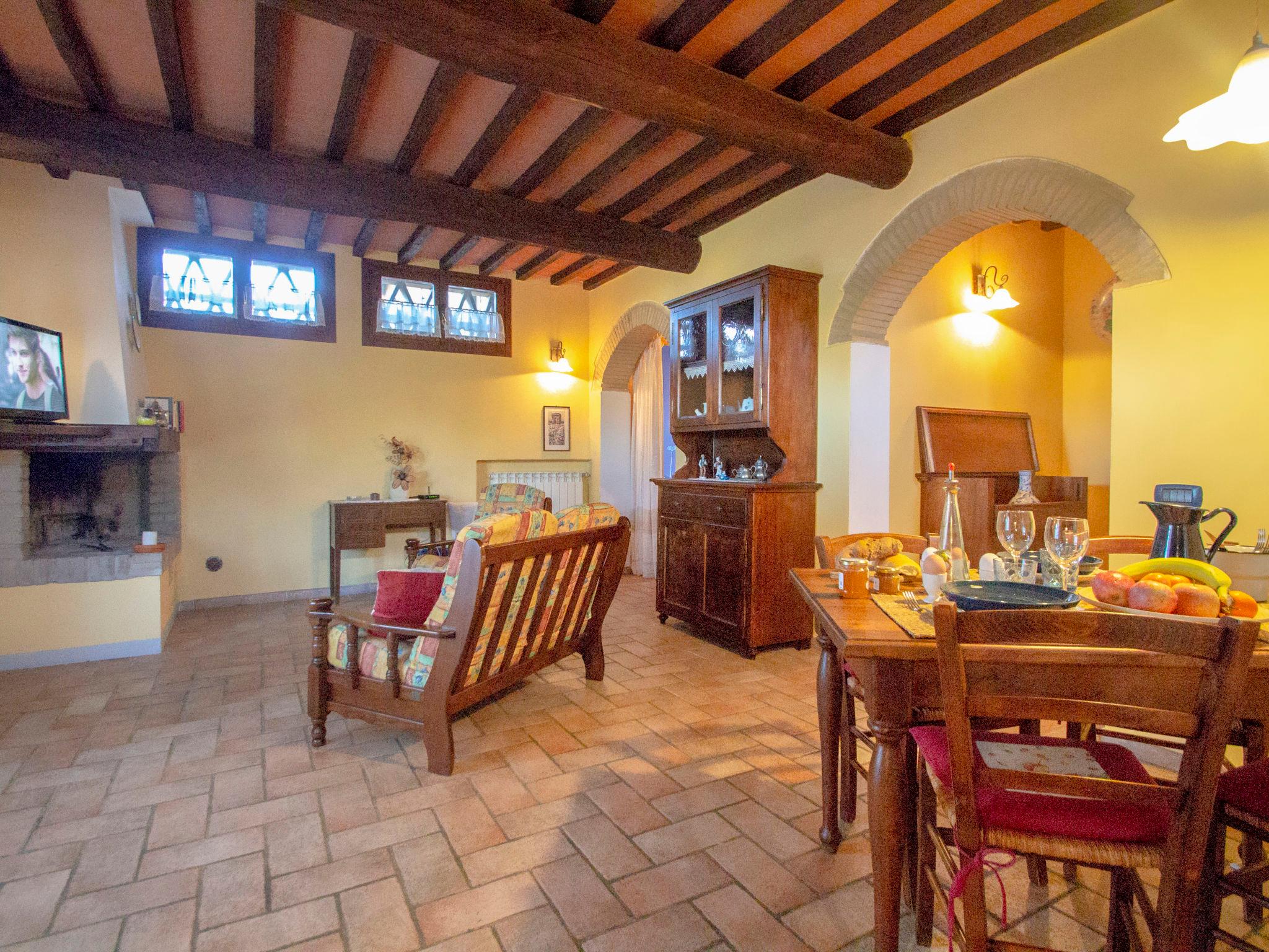 Photo 6 - 2 bedroom House in Castellina in Chianti with swimming pool and garden