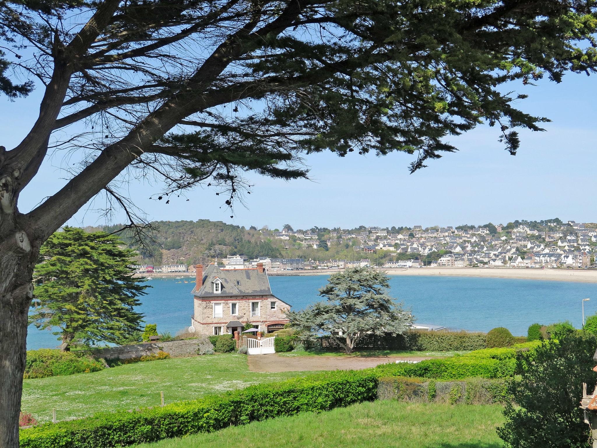 Photo 19 - Maison de 3 chambres à Erquy avec jardin et vues à la mer