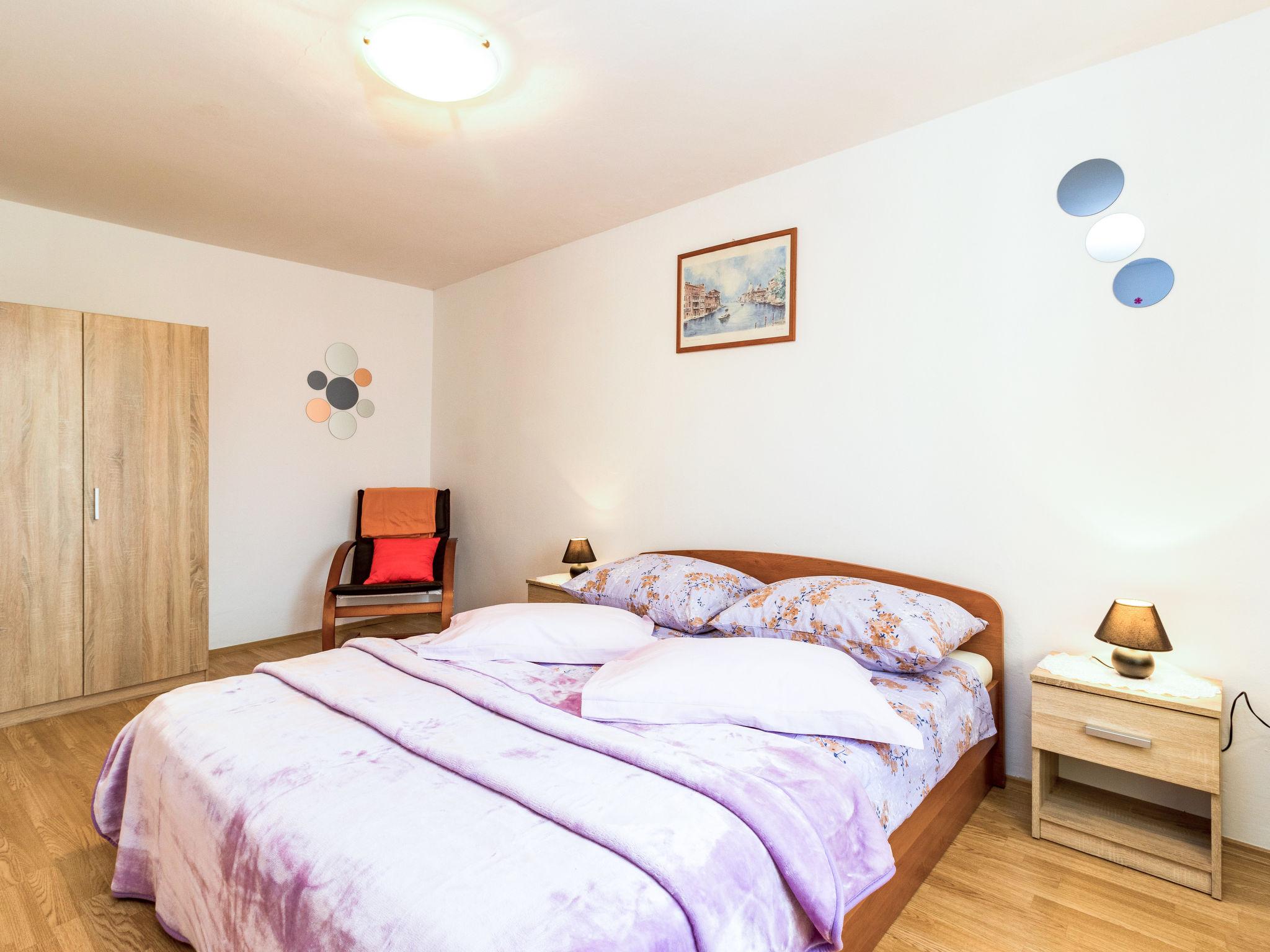 Foto 19 - Appartamento con 2 camere da letto a Kaštelir-Labinci con piscina privata e vista mare