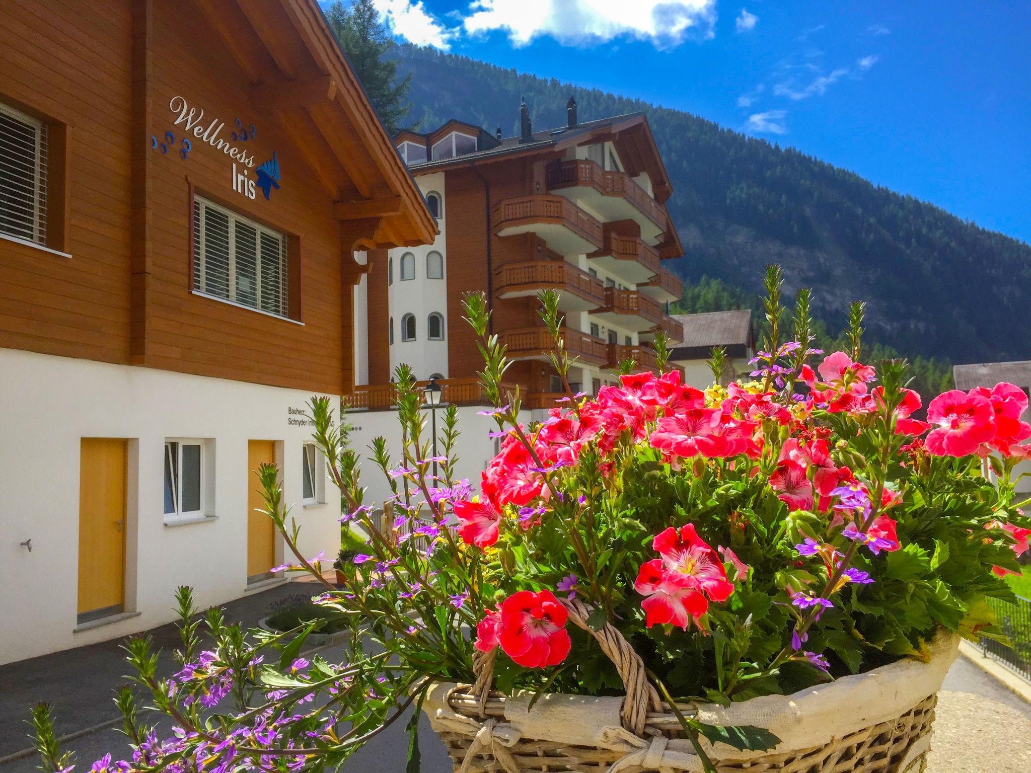 Photo 8 - 2 bedroom Apartment in Leukerbad with sauna and hot tub