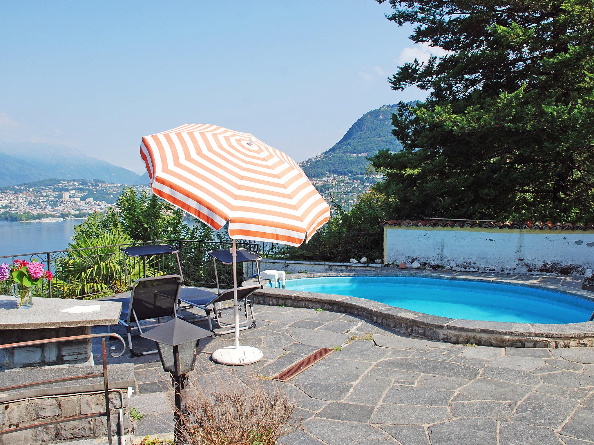 Foto 15 - Haus mit 3 Schlafzimmern in Lugano mit privater pool und garten
