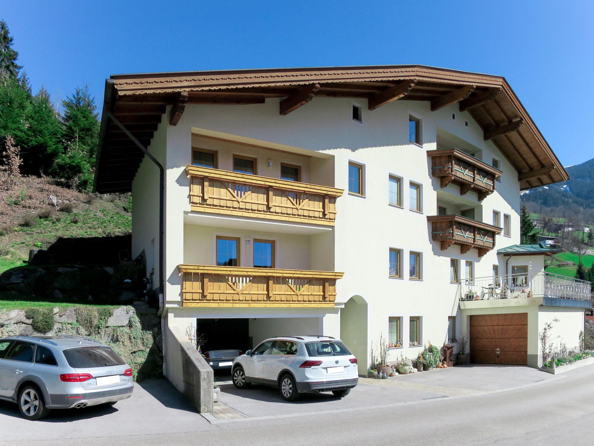 Foto 1 - Apartamento de 3 habitaciones en Stummerberg con vistas a la montaña