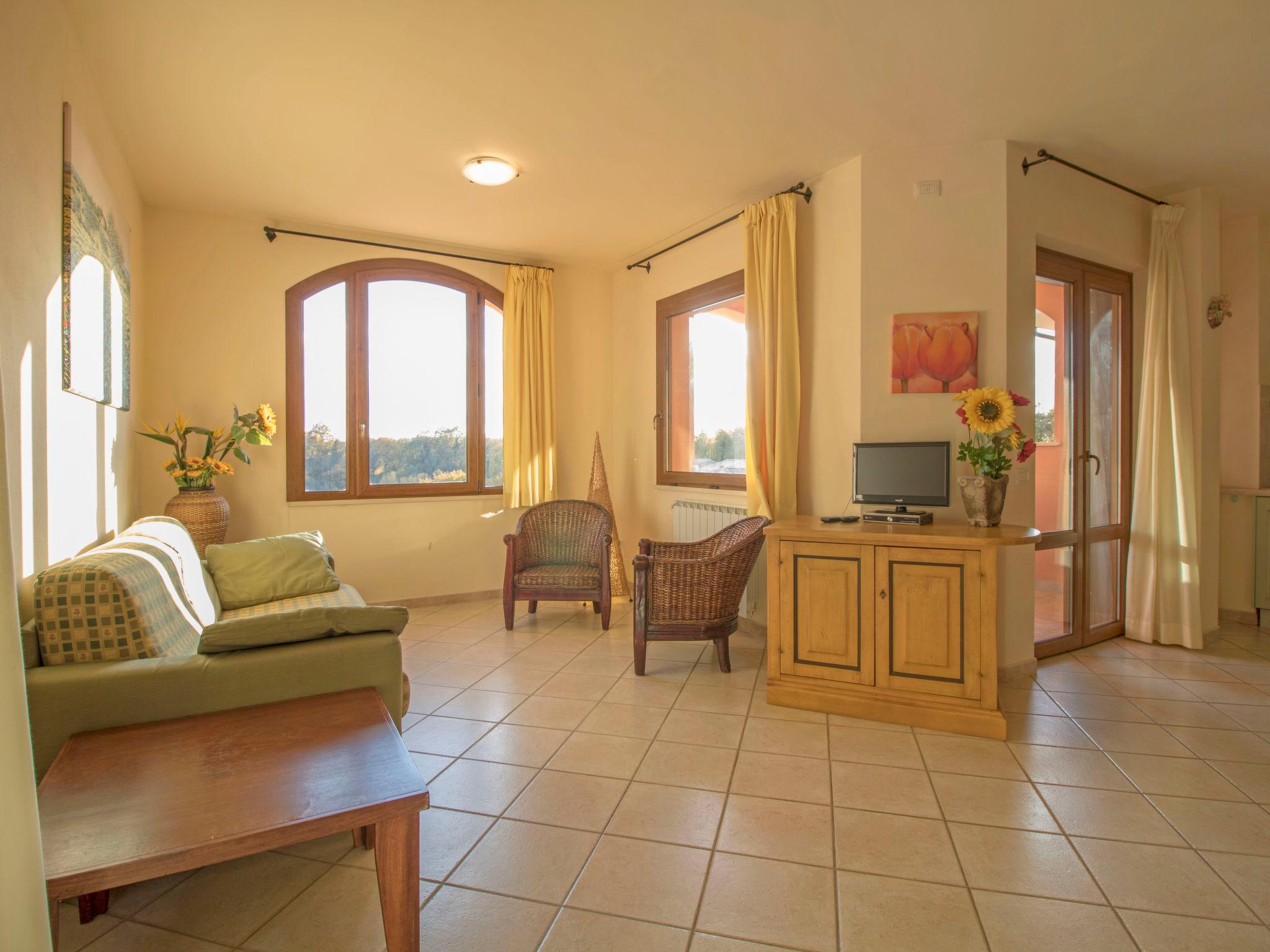 Photo 5 - 2 bedroom Apartment in Sorano with swimming pool and garden