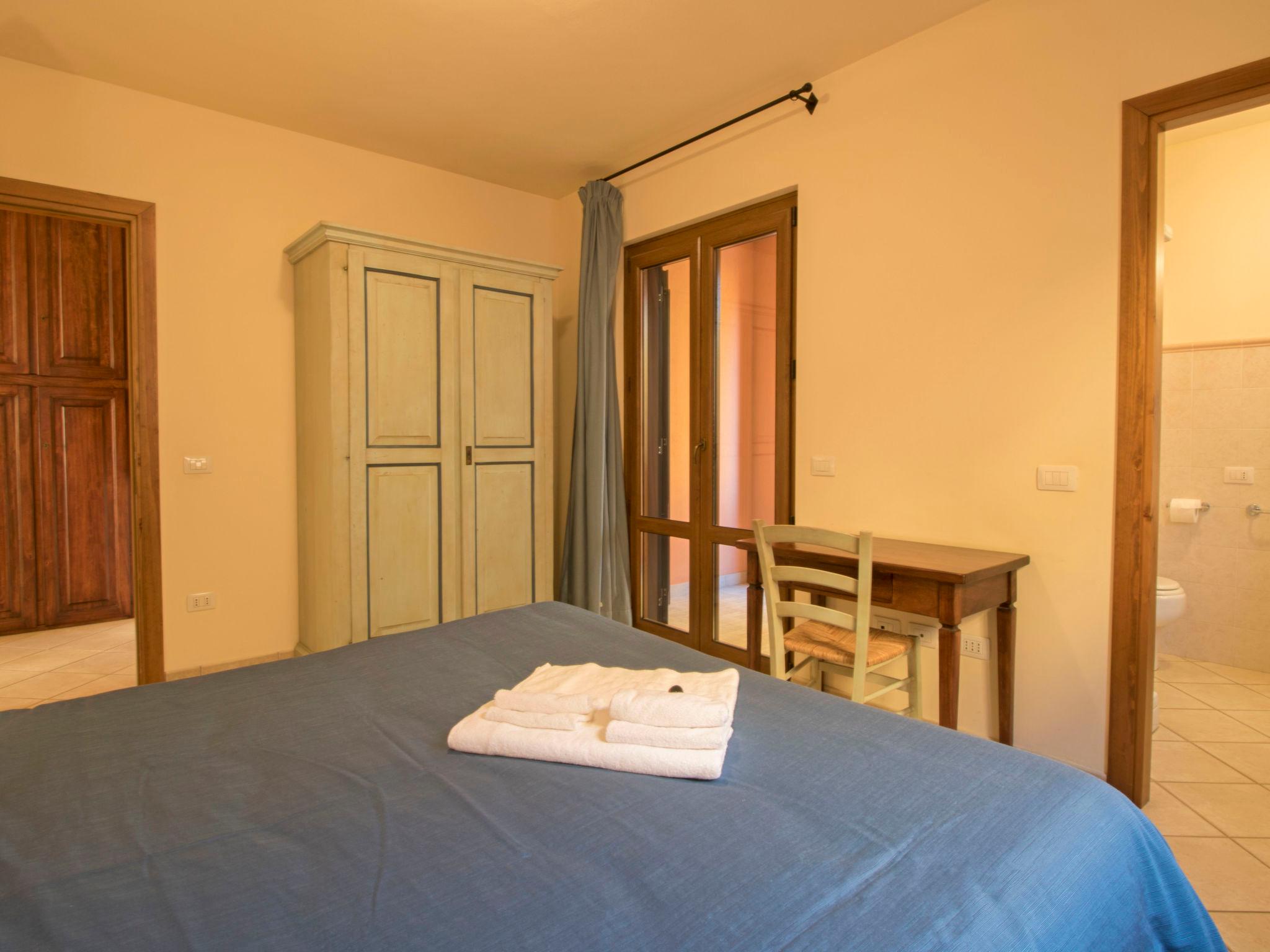 Foto 13 - Apartment mit 2 Schlafzimmern in Sorano mit schwimmbad und garten