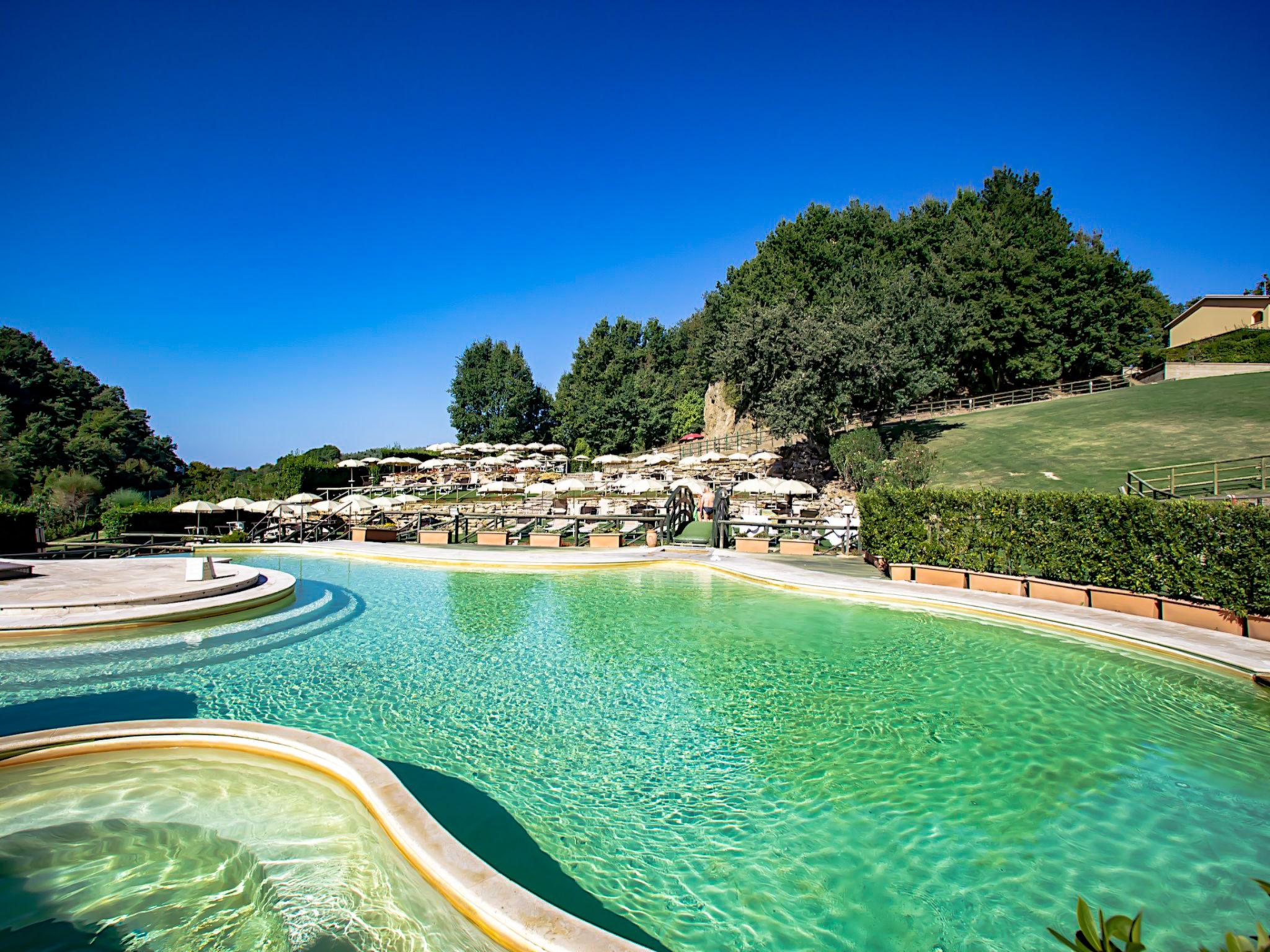 Photo 1 - Appartement de 2 chambres à Sorano avec piscine et jardin